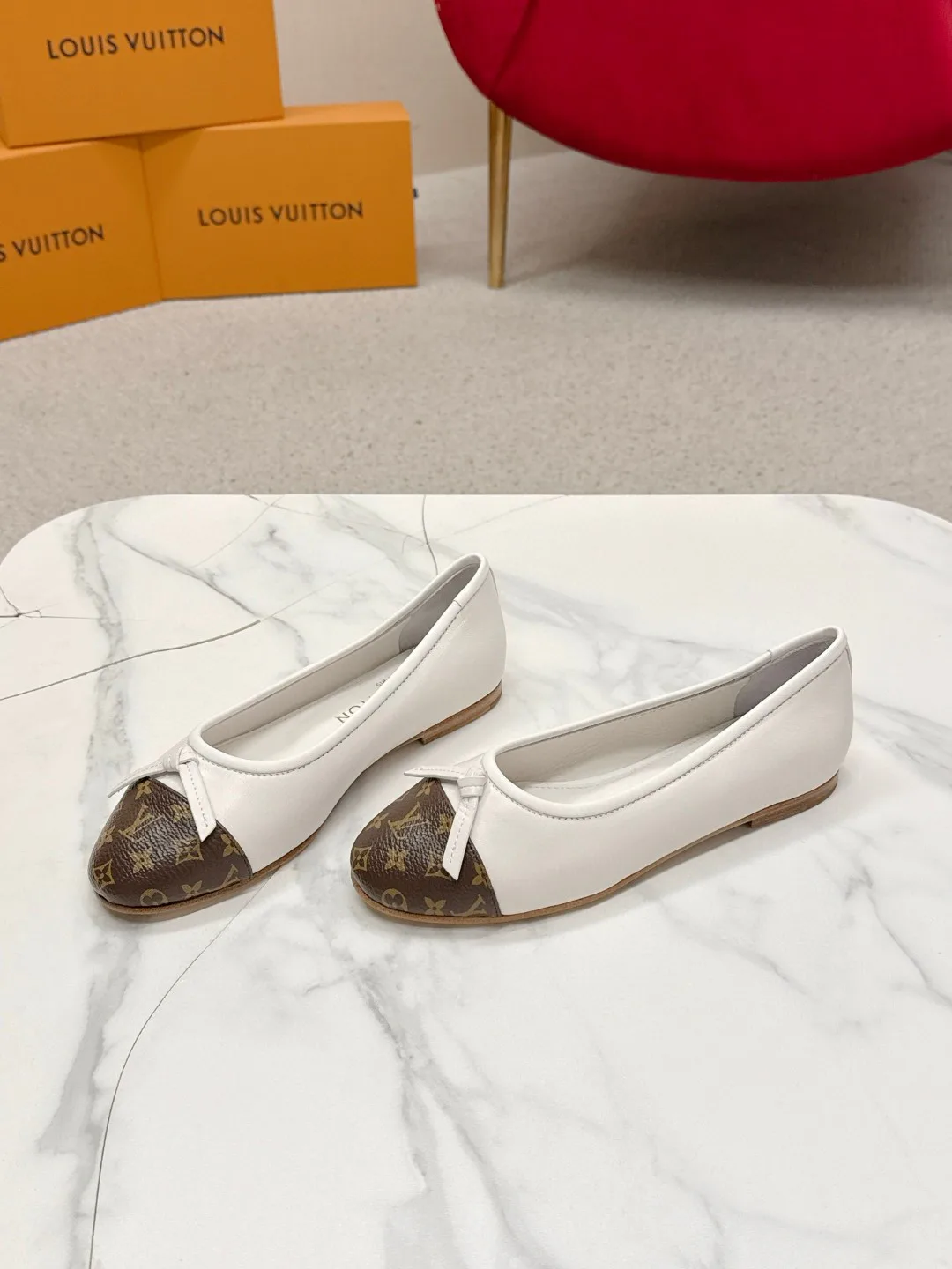 Балетки Женские Louis Vuitton 19099122