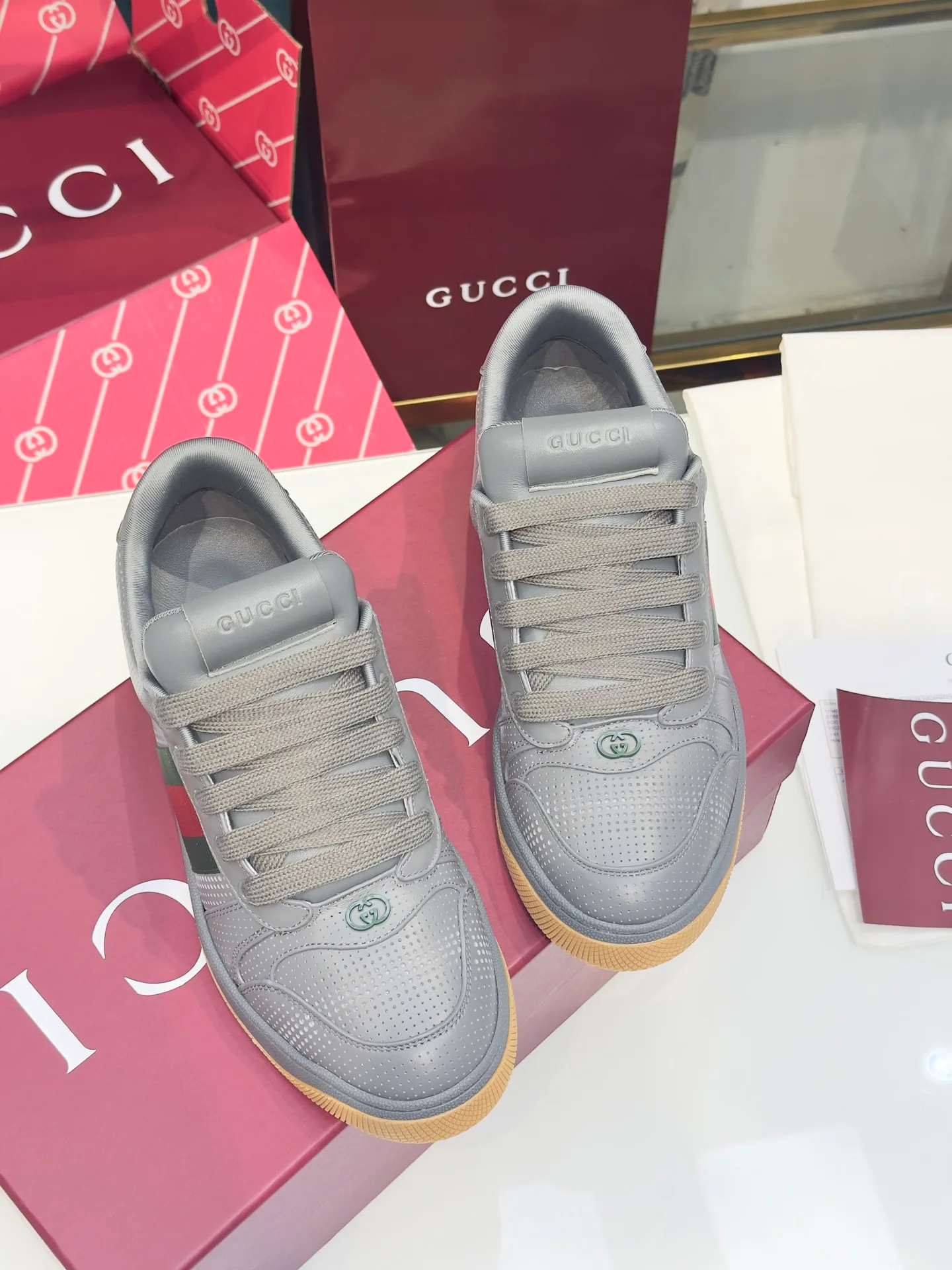 Кроссовки Женские Gucci 17946875