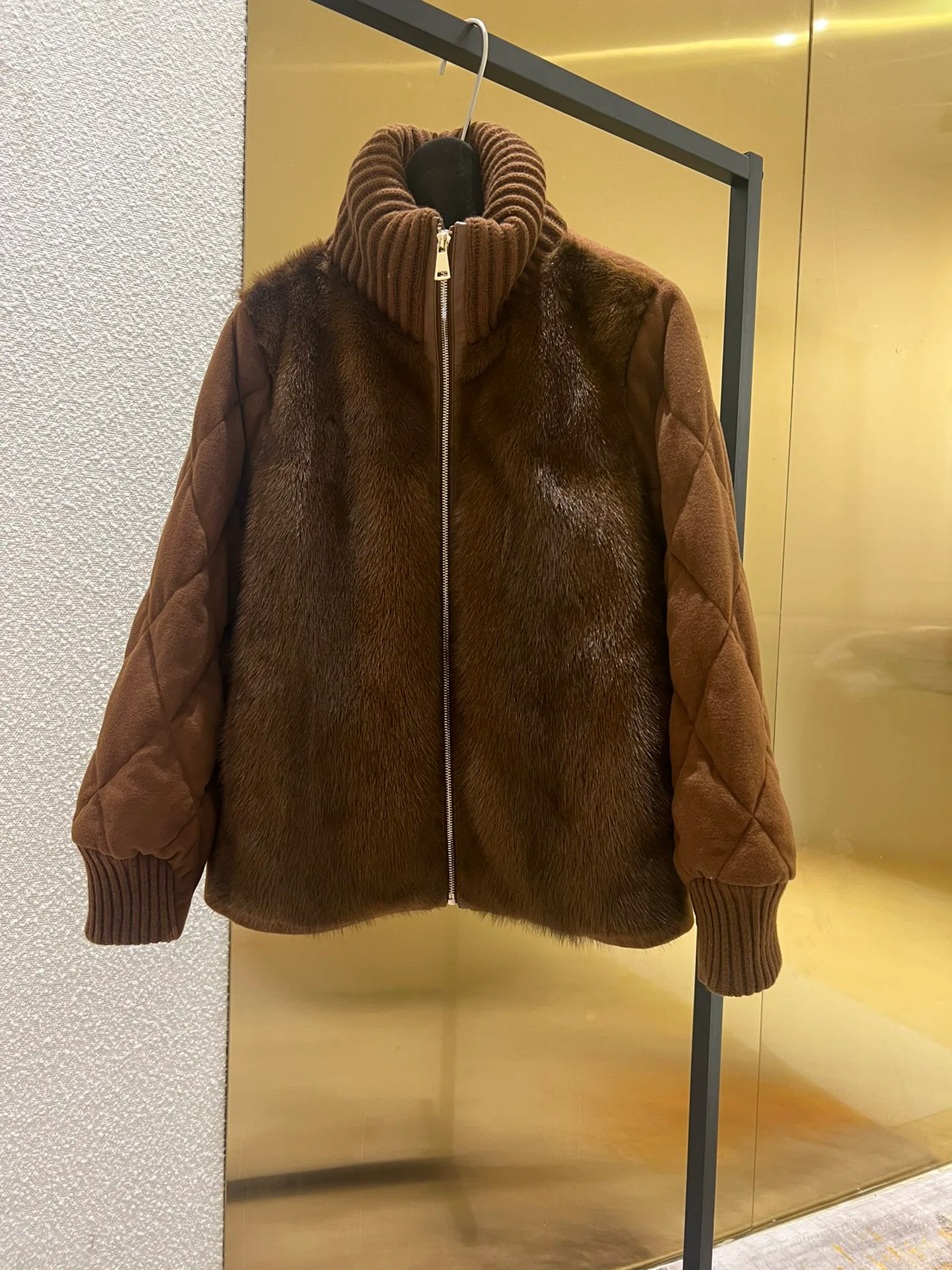 Куртки И Пуховики Женские Loro Piana 19779145