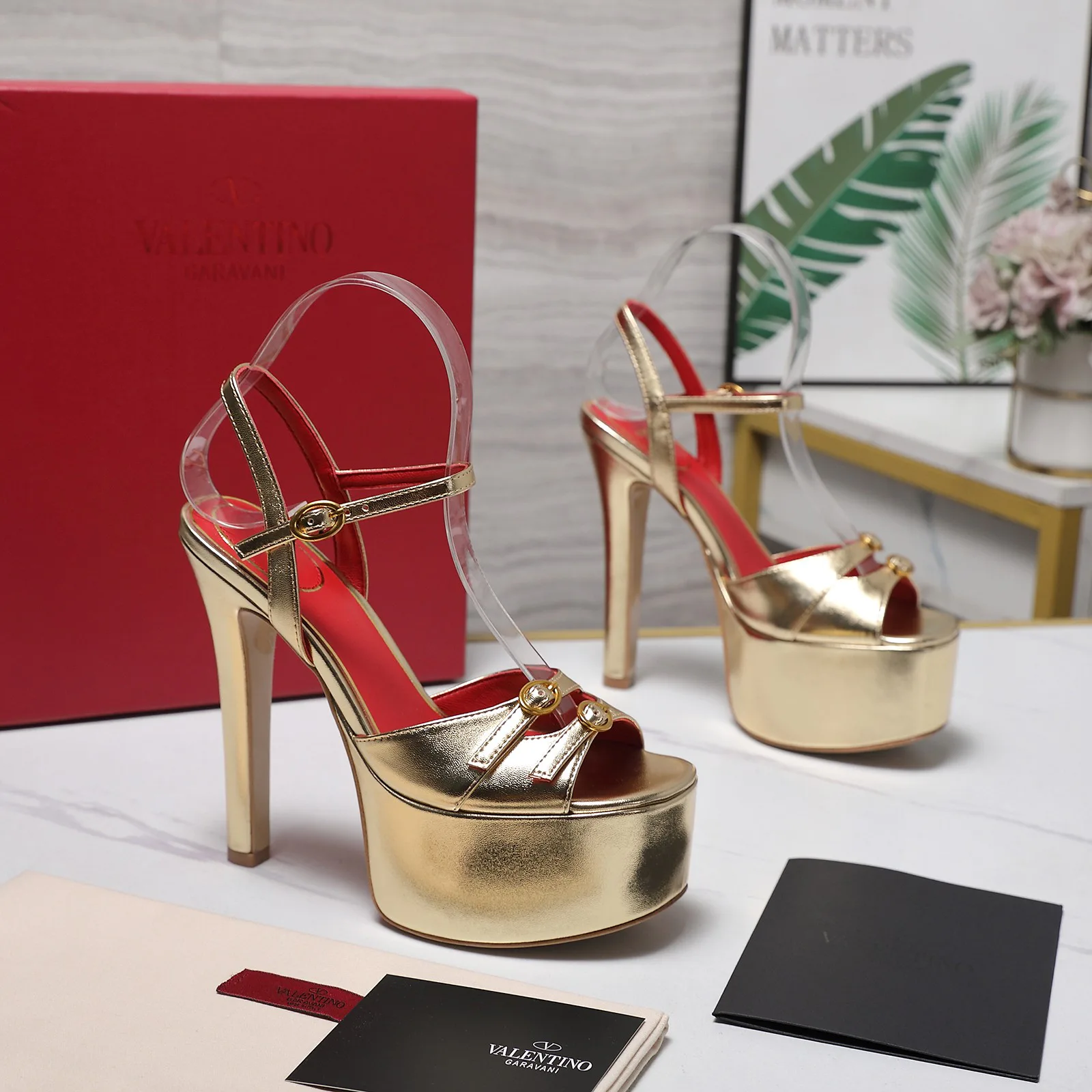 Босоножки Женские Valentino 13542426