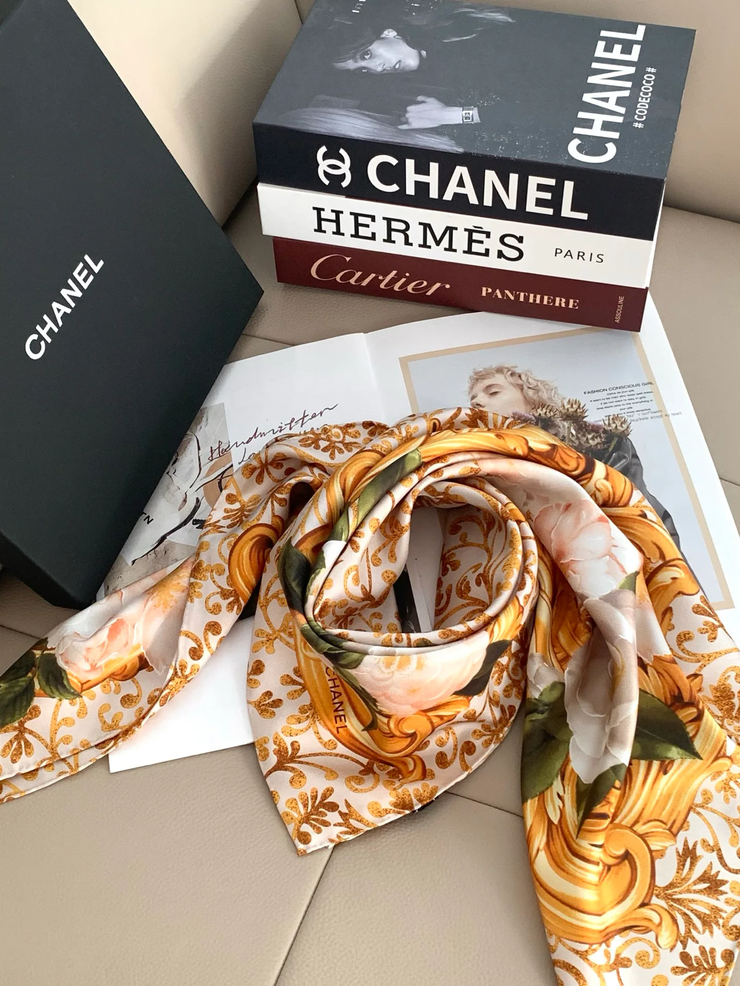 Платки Chanel 18675522