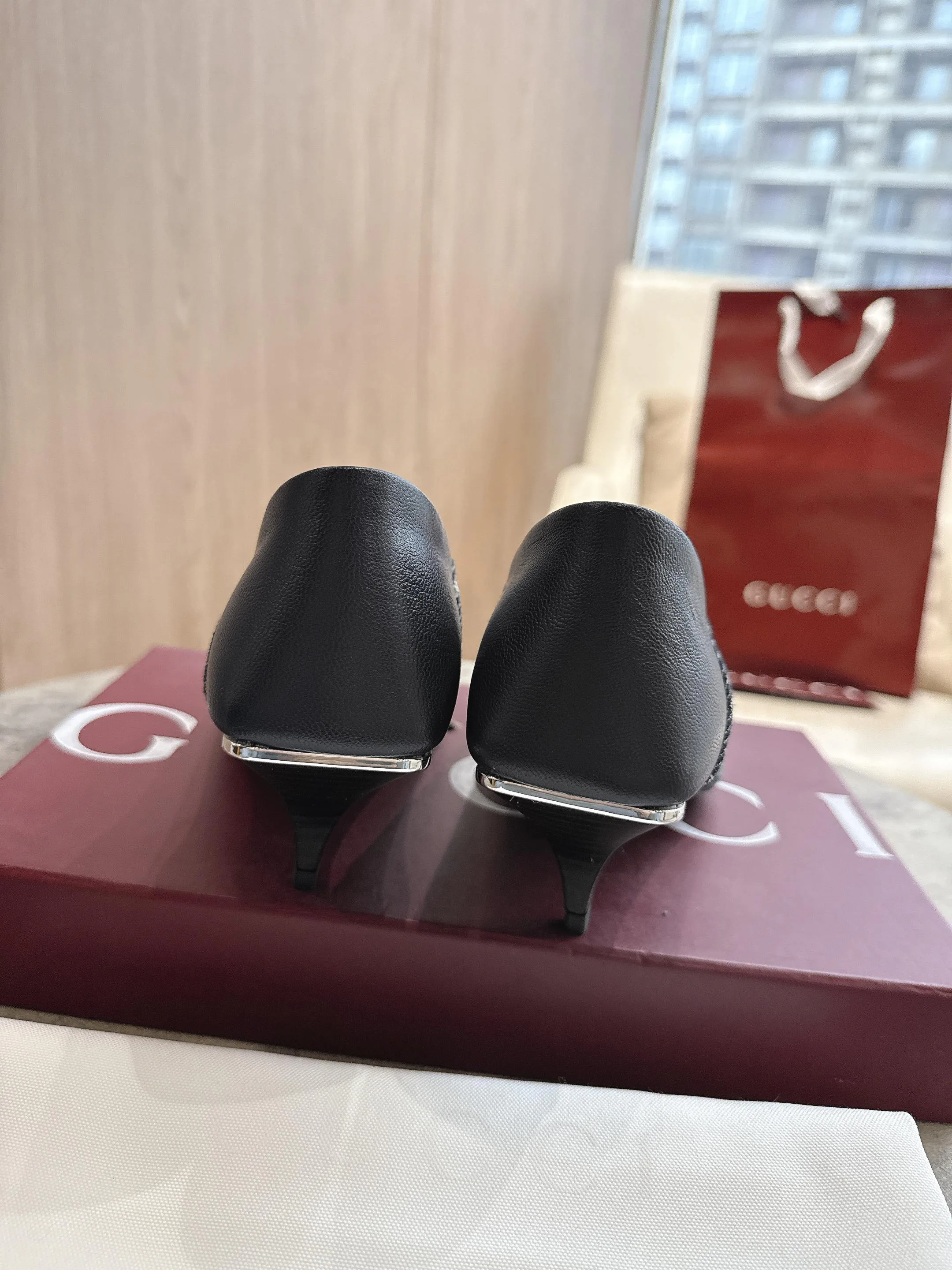 Туфли Женские Gucci 17467404