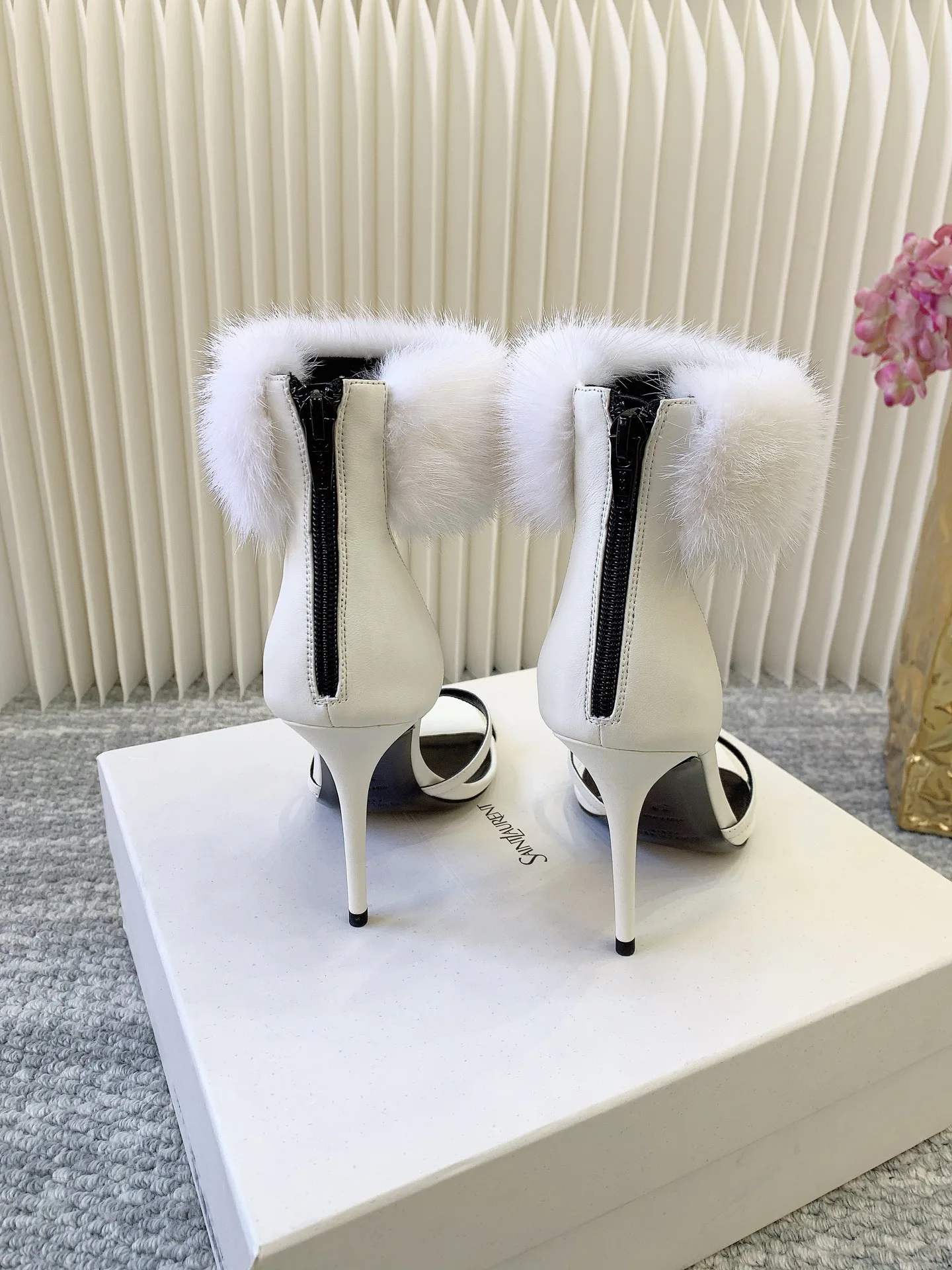 Босоножки Женские Saint Laurent 4560903