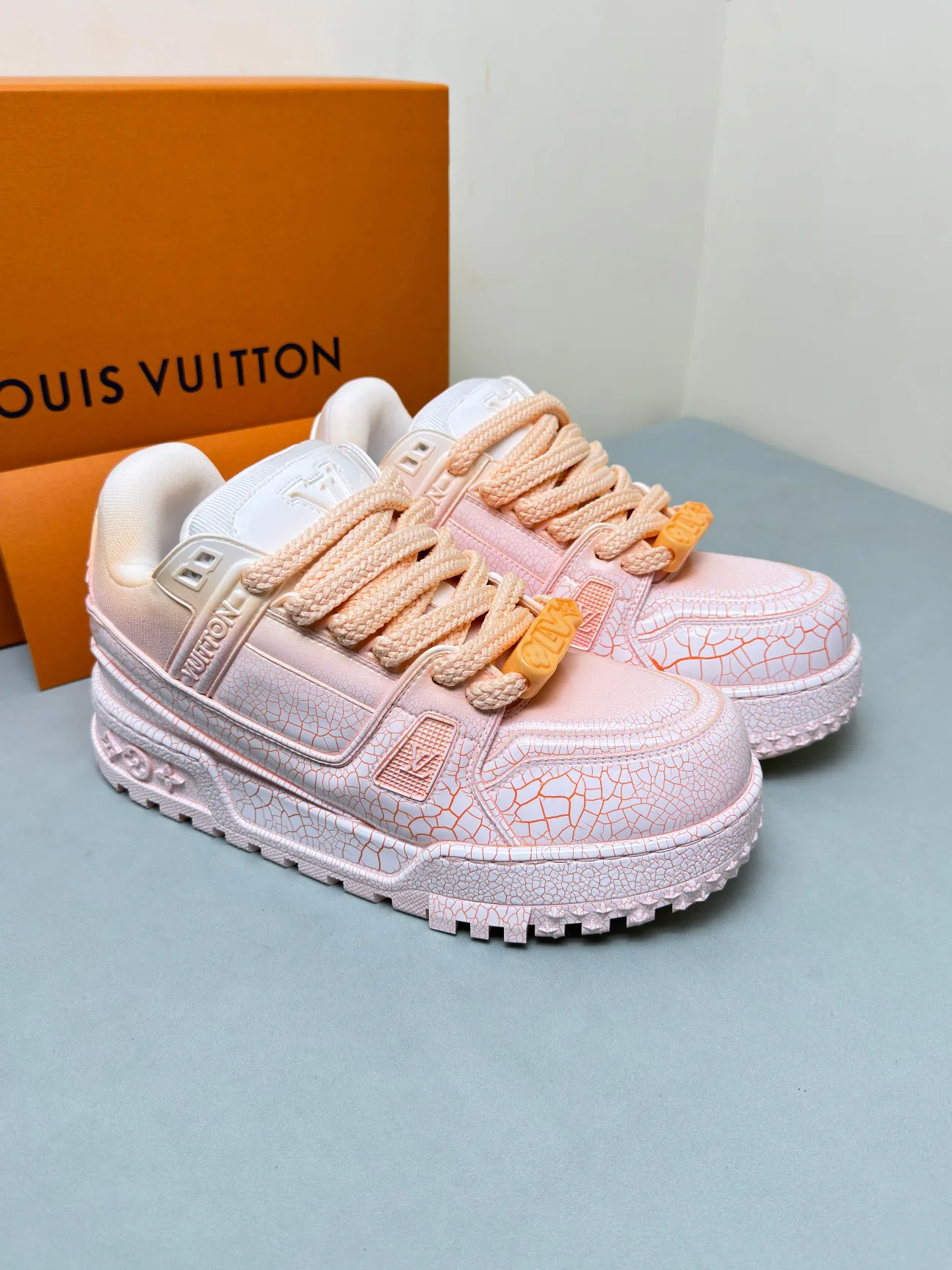 Кроссовки Мужские Louis Vuitton 11073667