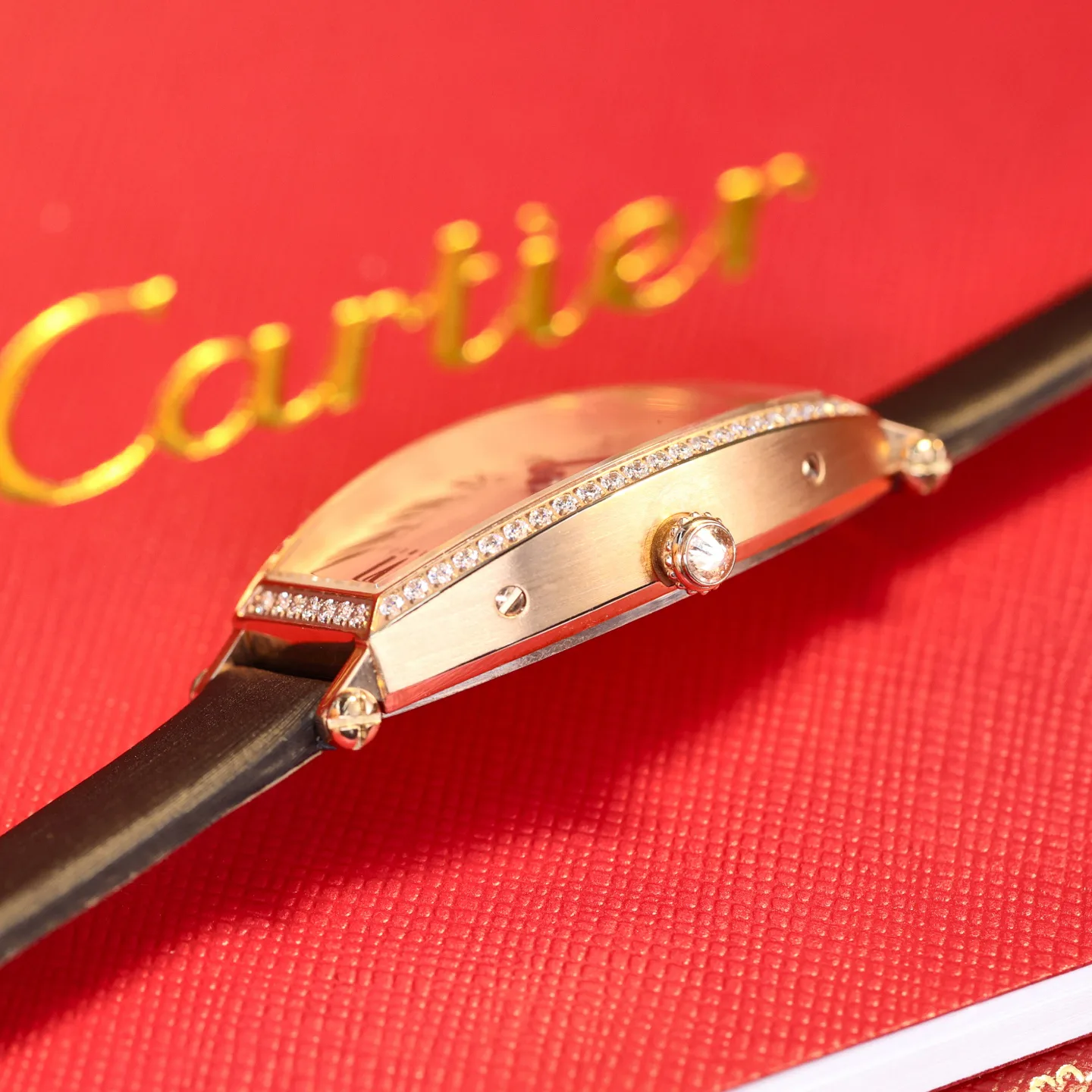 Часы Женские Cartier 11696038