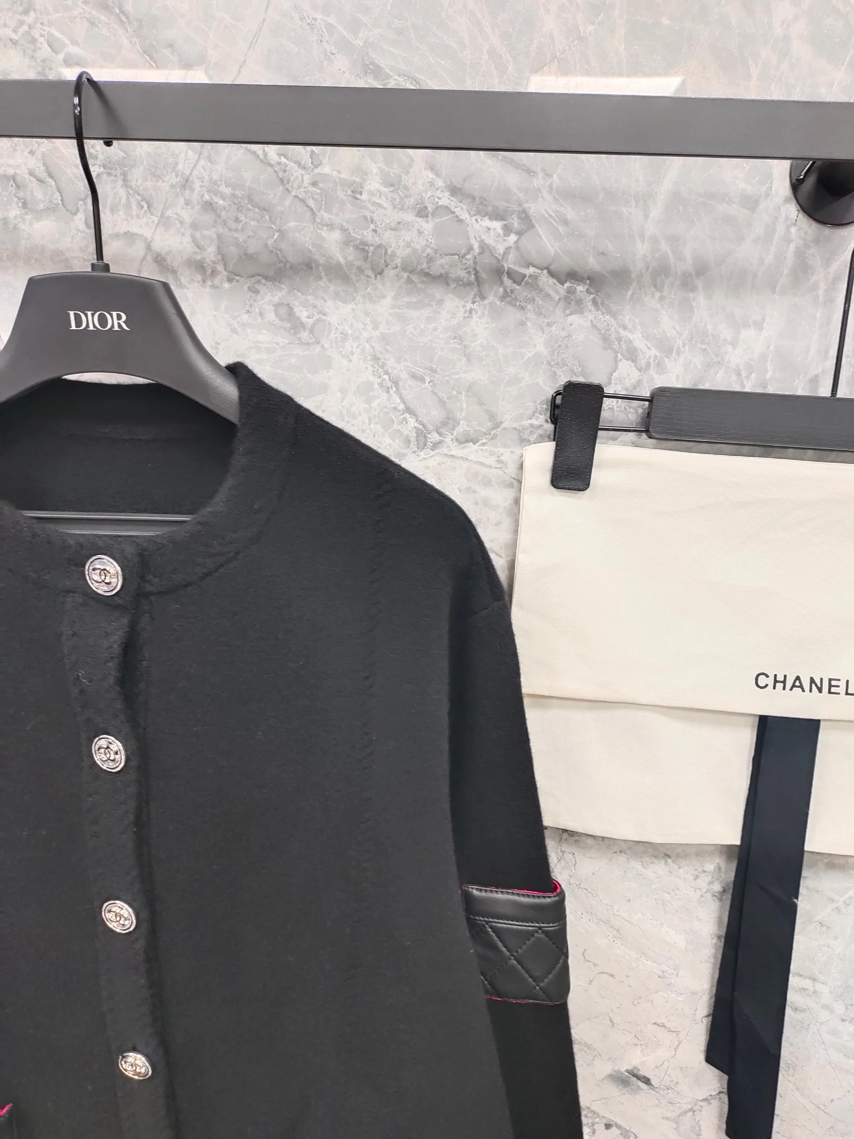 Джемперы И Свитеры Женские Chanel 18810107