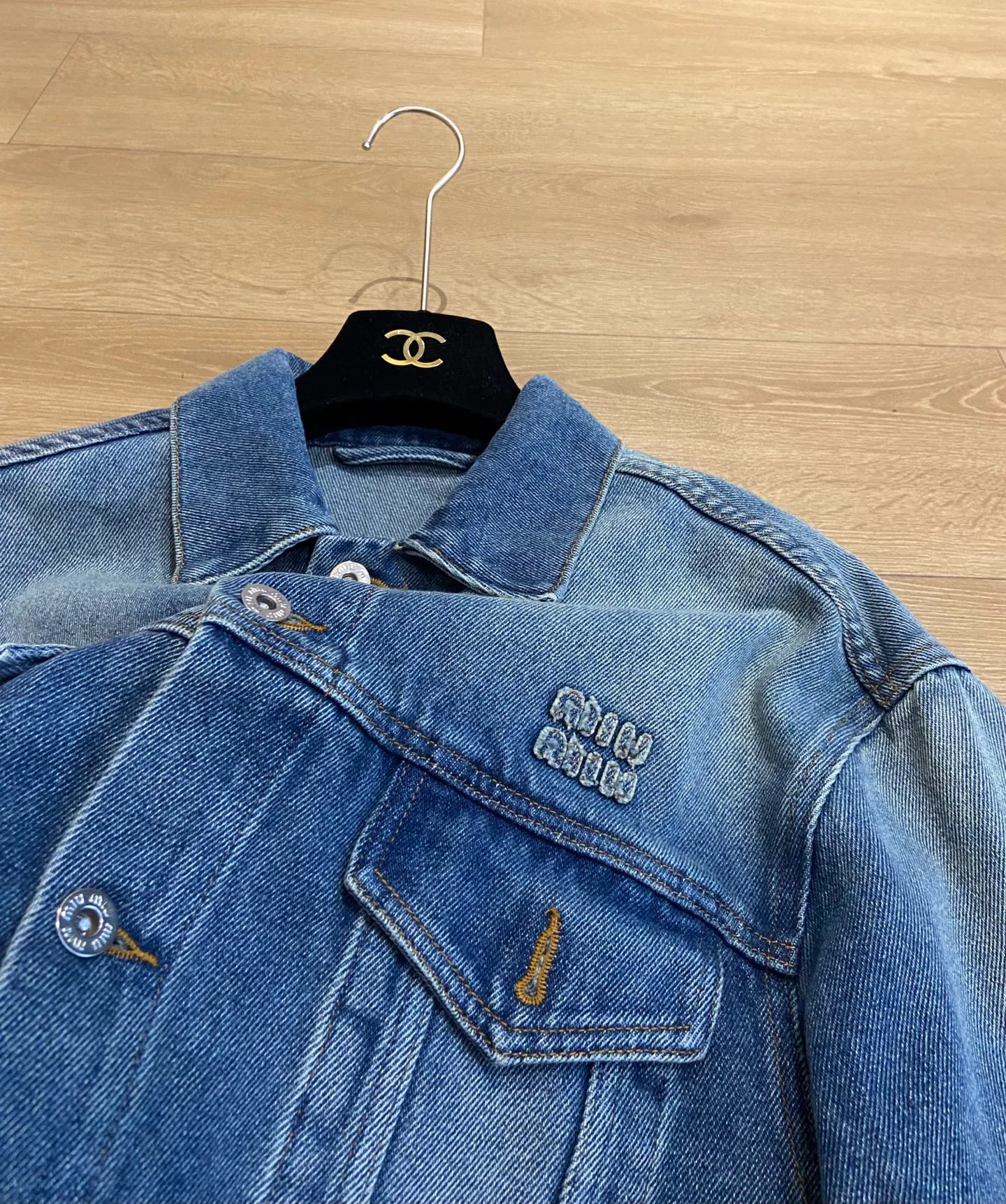 Куртки И Пуховики Женские Miu Miu 17222086