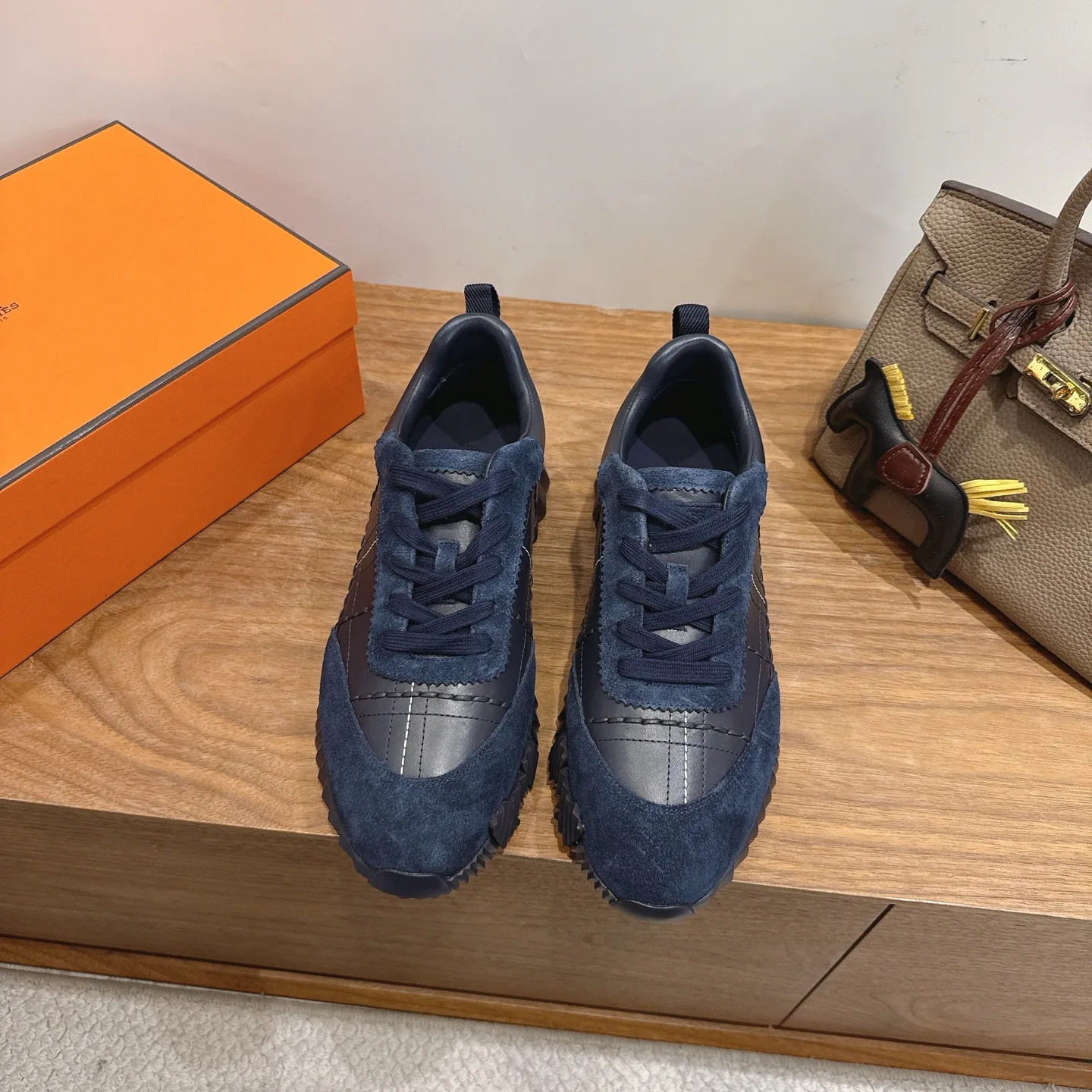 Кроссовки Женские Hermes 17414536