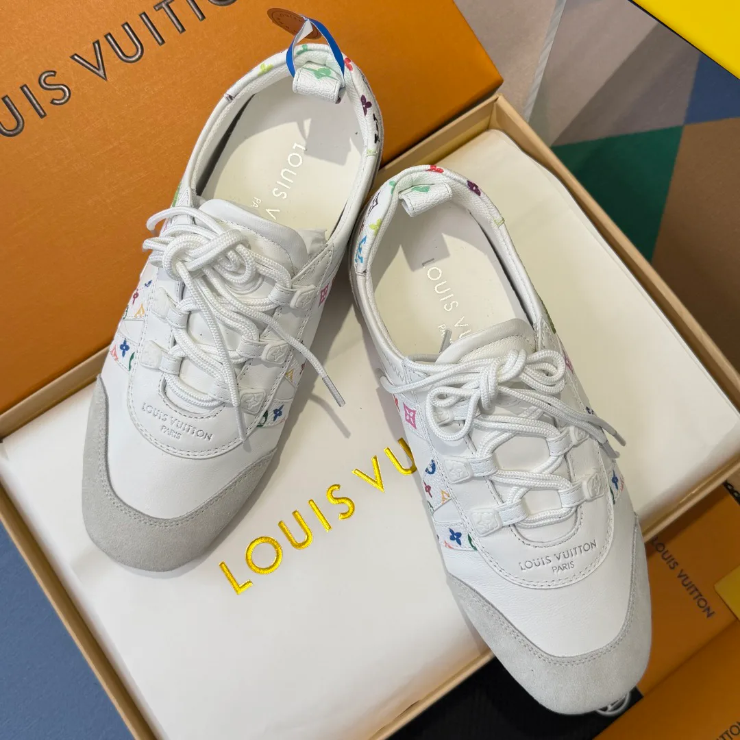 Кроссовки Женские Louis Vuitton 4304569