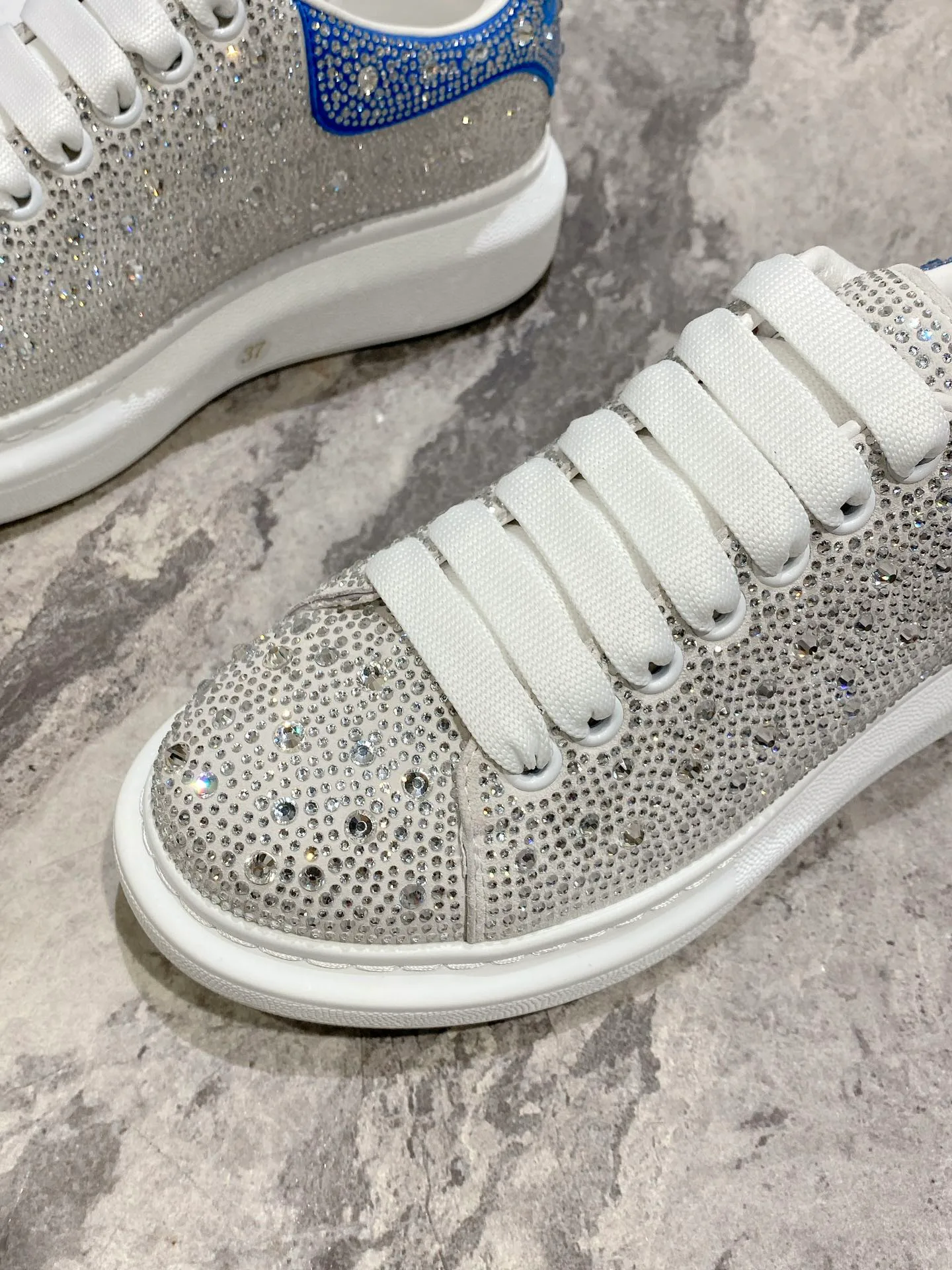 Кроссовки Женские Alexander Mcqueen 3446187
