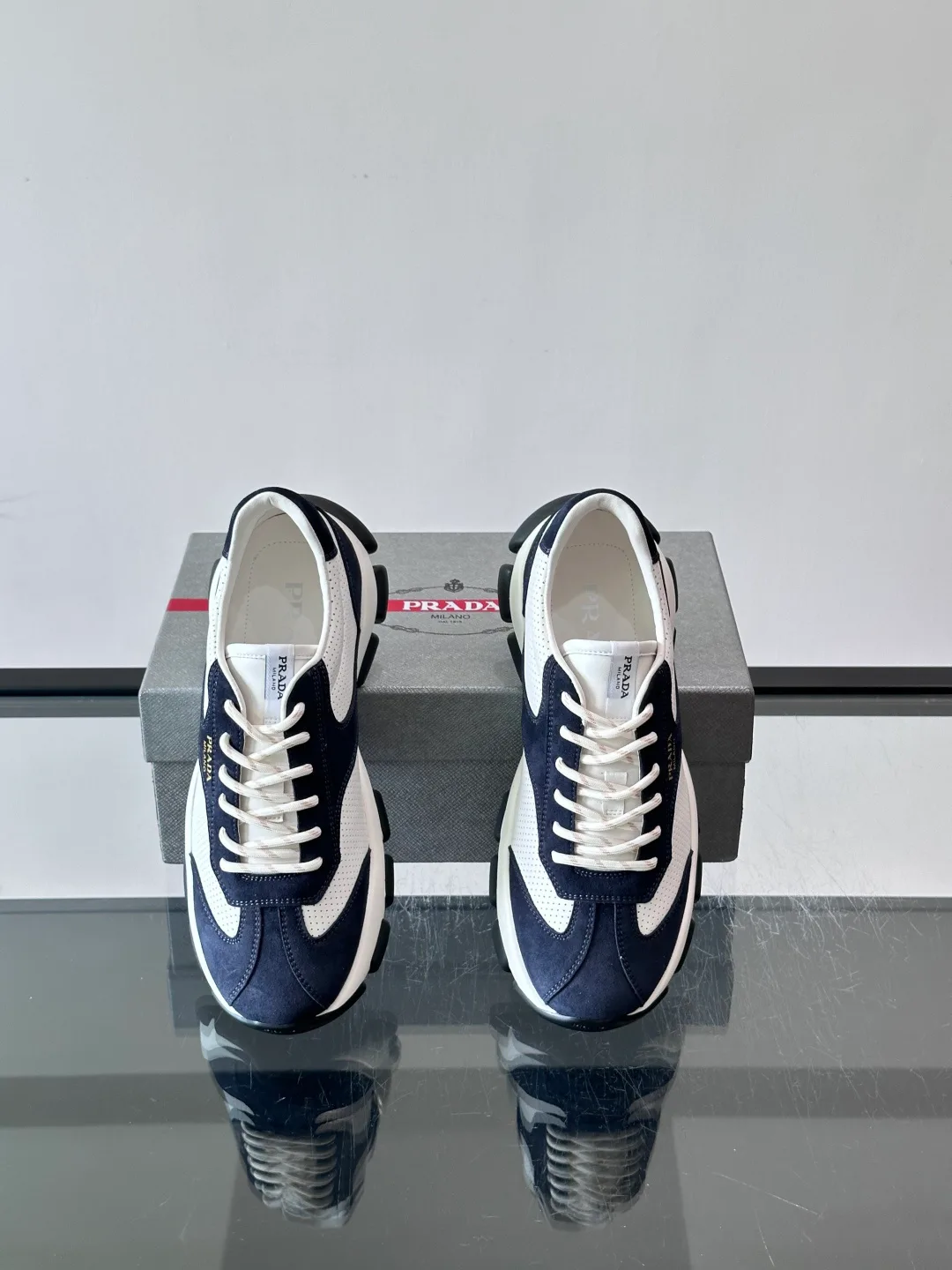 Кроссовки Мужские Prada 17349536