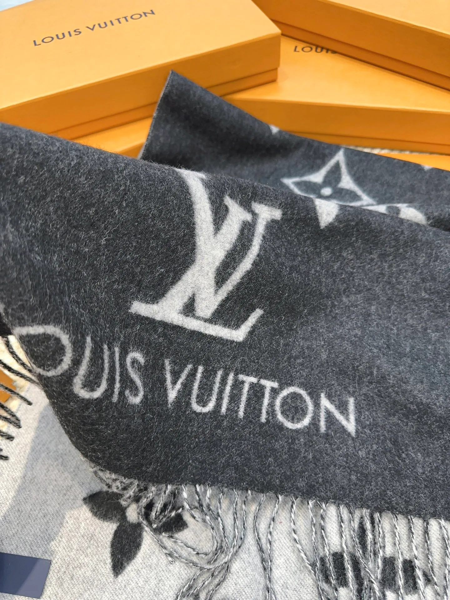 Шарфы Louis Vuitton 475670