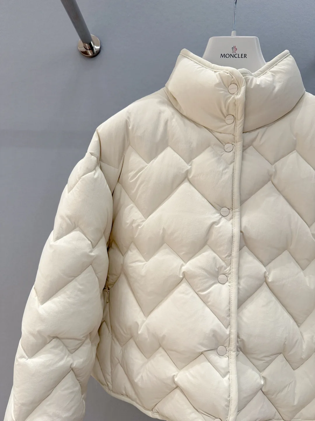 Куртки И Пуховики Женские Moncler 247523