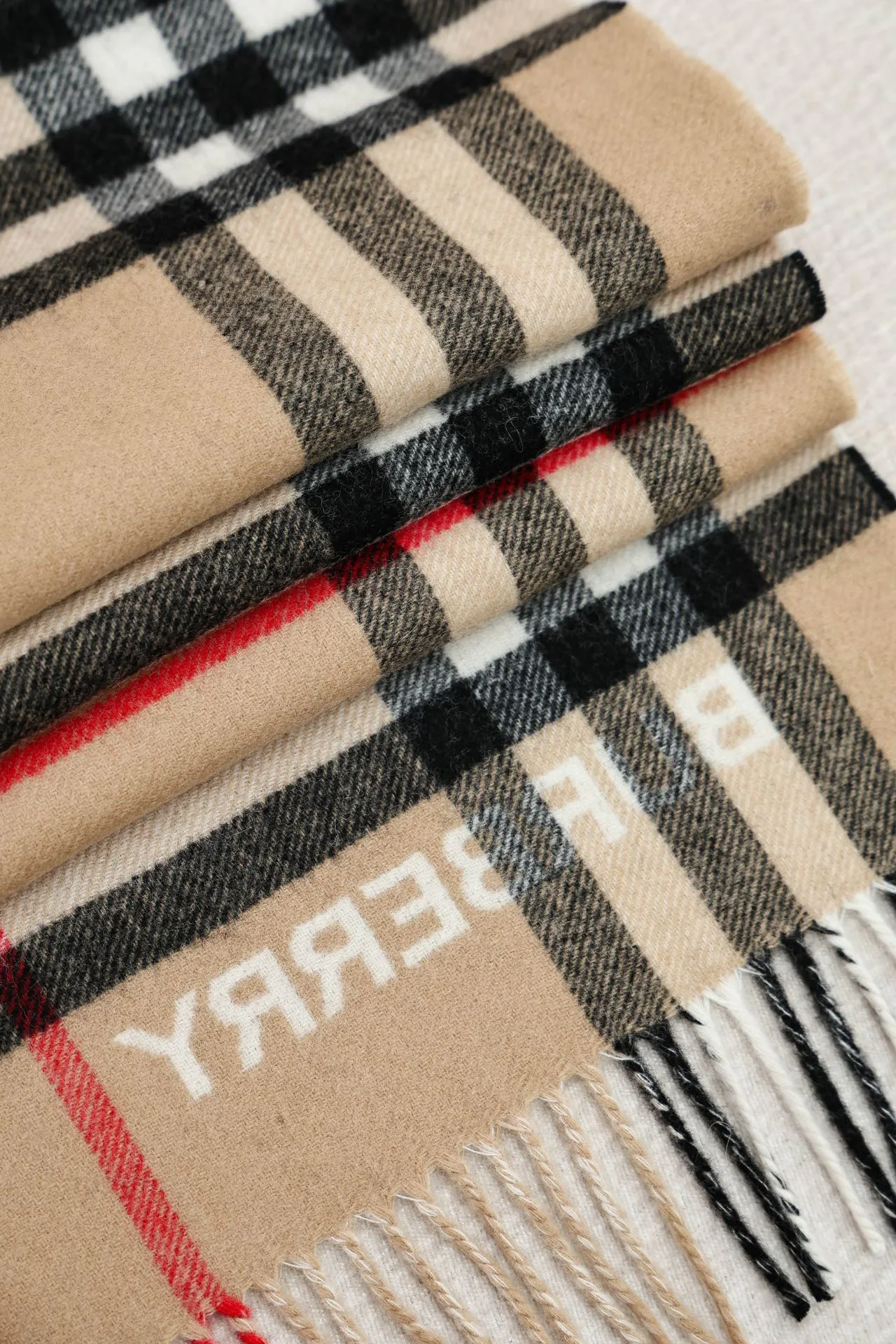 Шарфы Burberry 338252