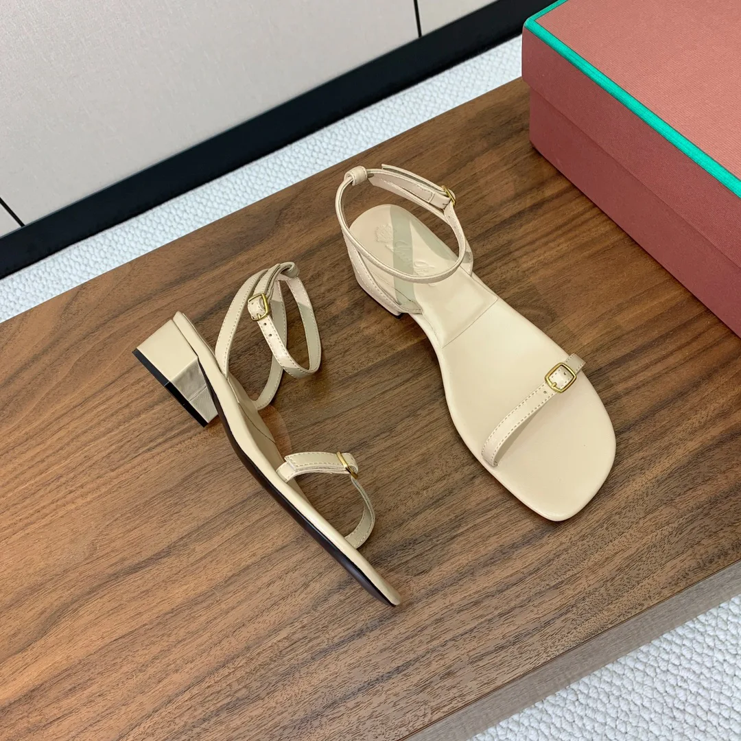 Босоножки Женские Loro Piana 17631642