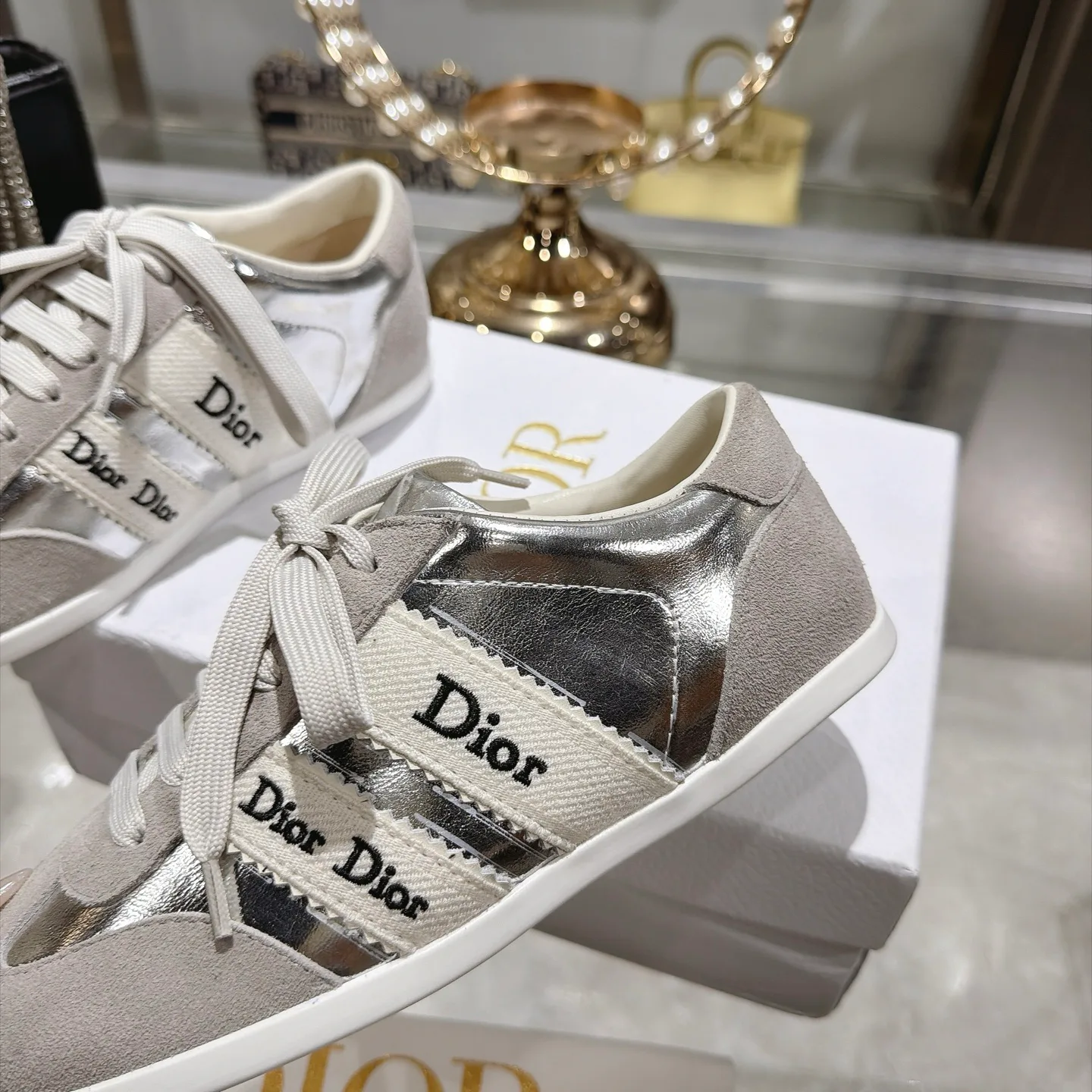 Кроссовки Женские Christian Dior 18366859