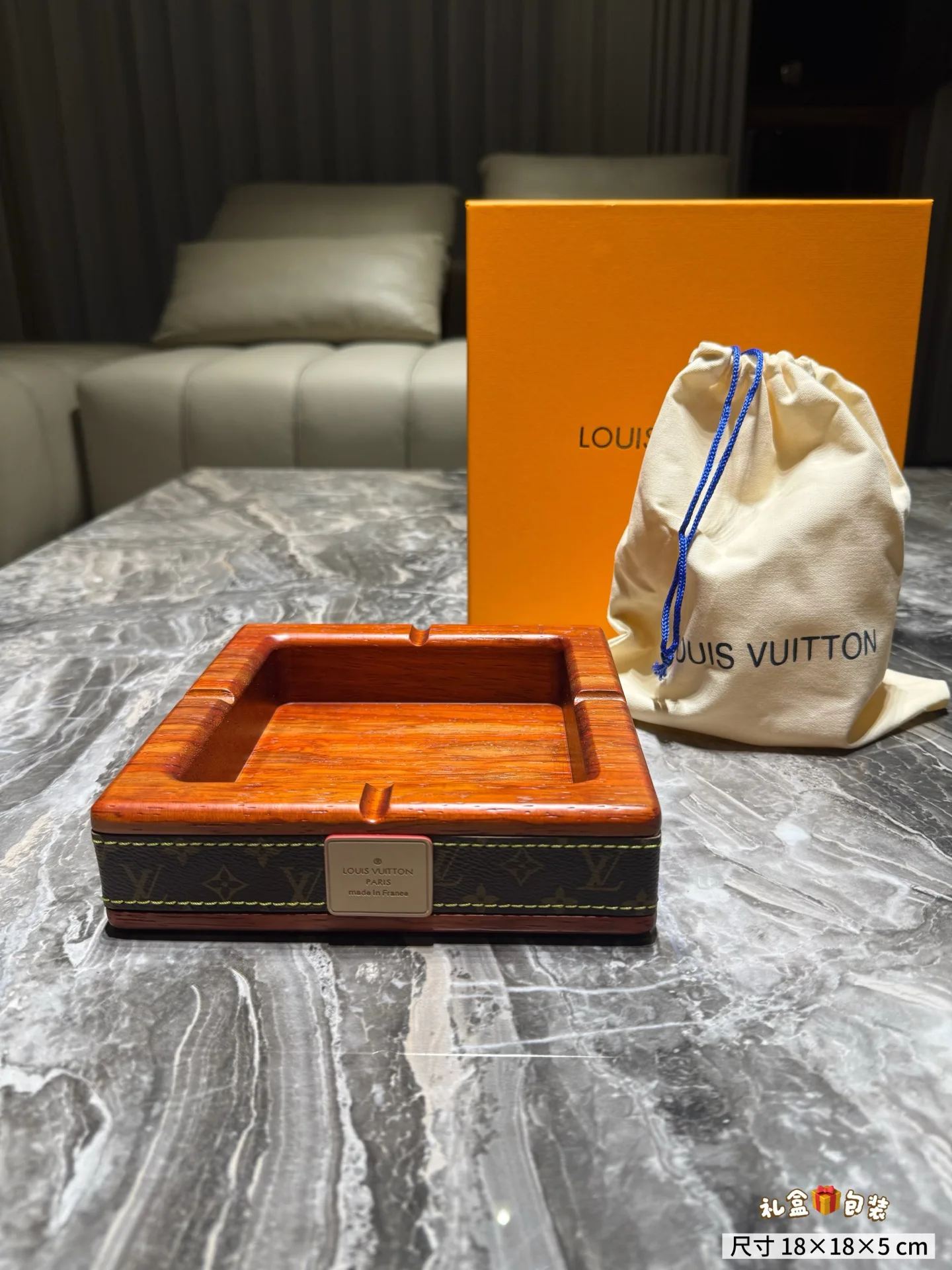 Посуда Louis Vuitton 18013637