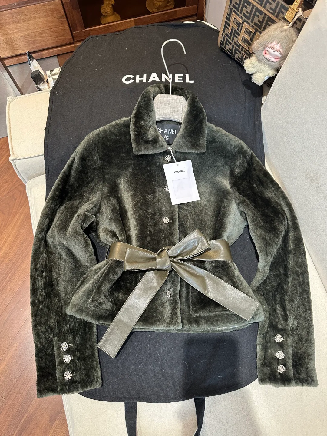 Кожаные Куртки И Дублёнки Женские Chanel 19134534