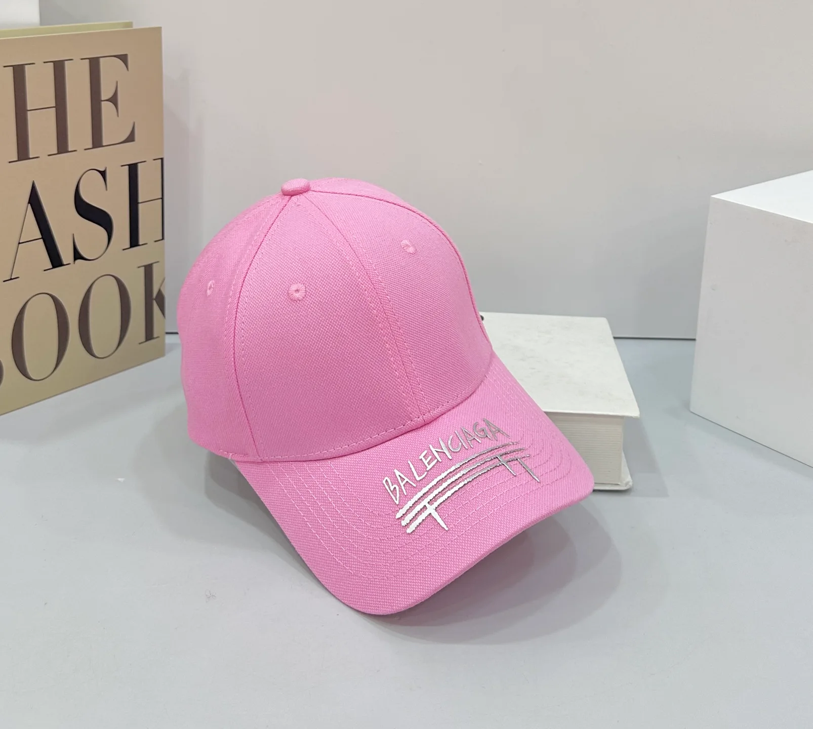 Головные Уборы Balenciaga 11517