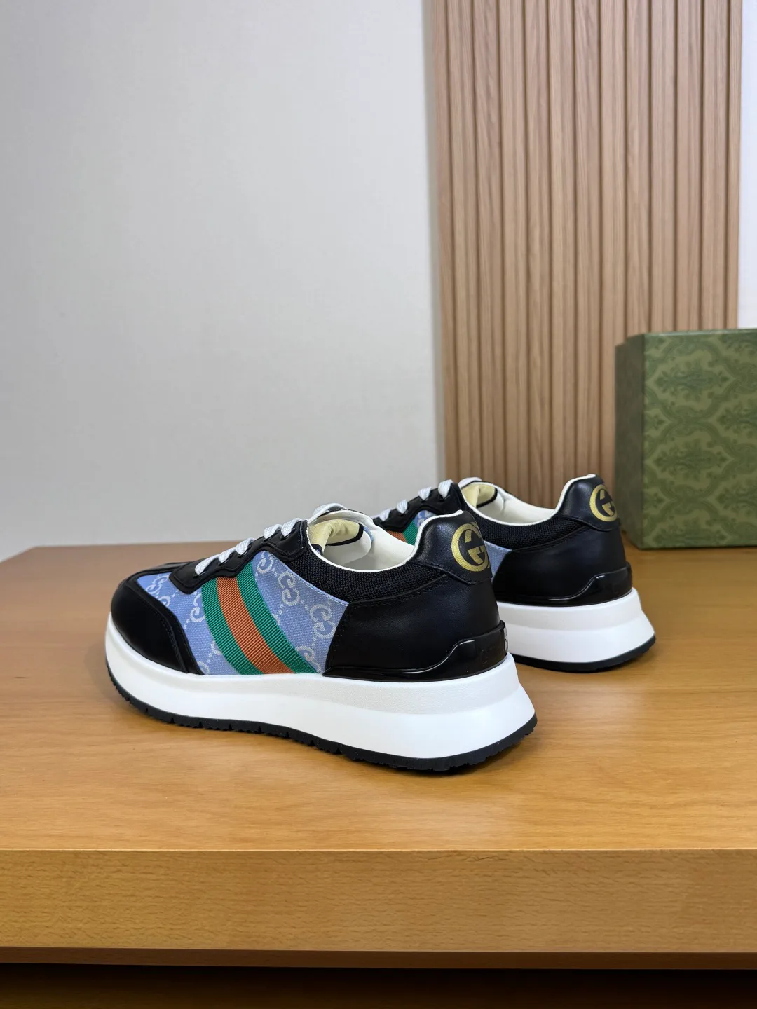 Кроссовки Мужские Gucci 115750