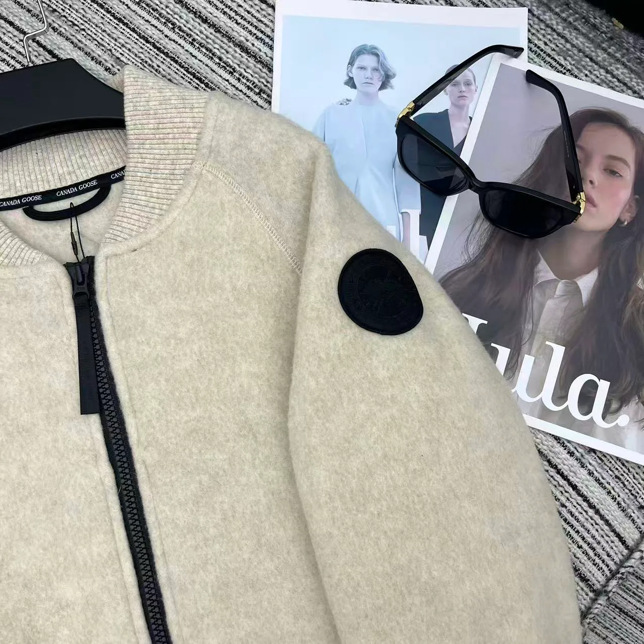 Куртки И Пуховики Женские Canada Goose 611658