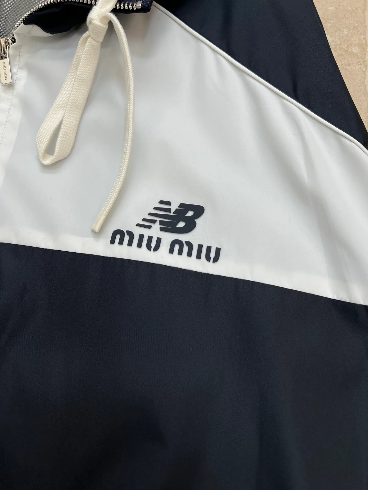 Куртки И Пуховики Женские Miu Miu 1803919