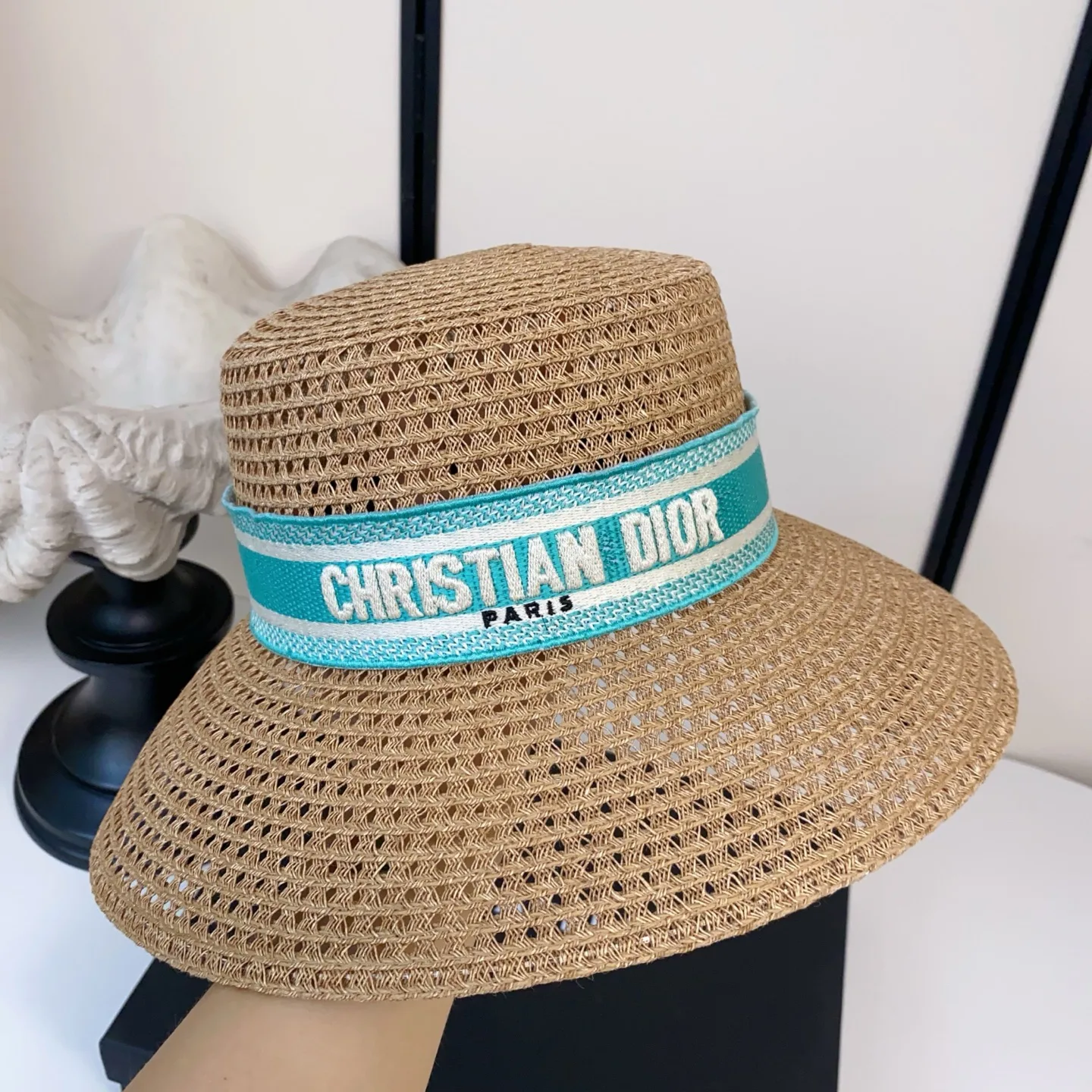 Головные Уборы Christian Dior 13569661