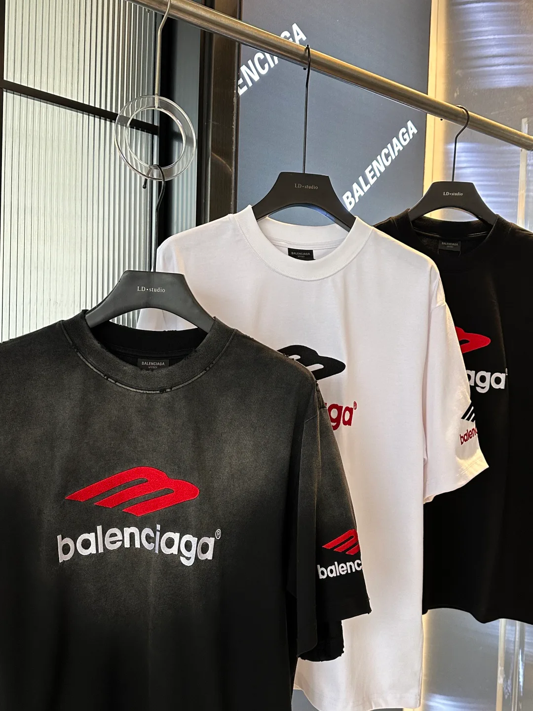 Футболки Женские Balenciaga 14398