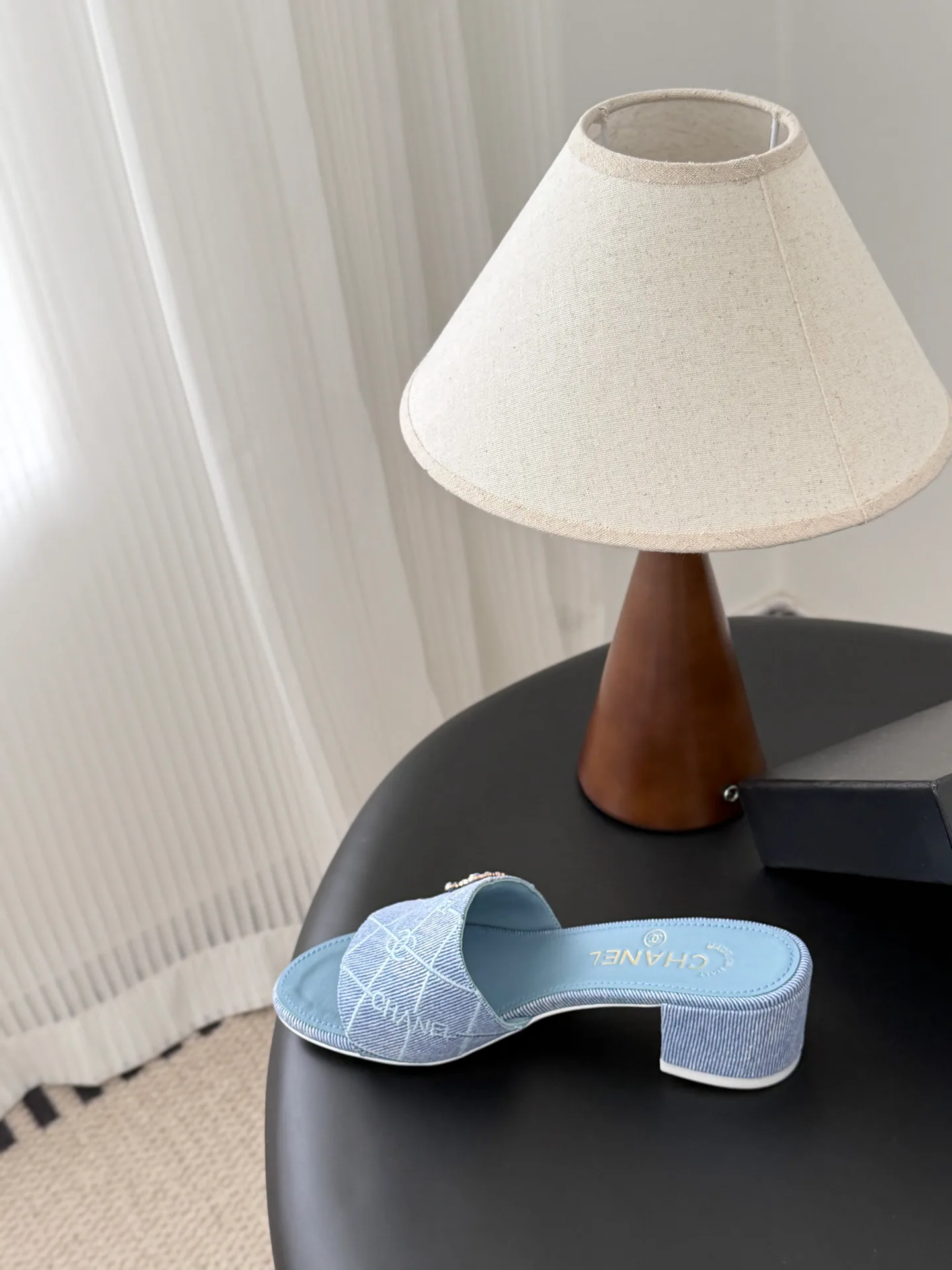 Босоножки Женские Chanel 10195288