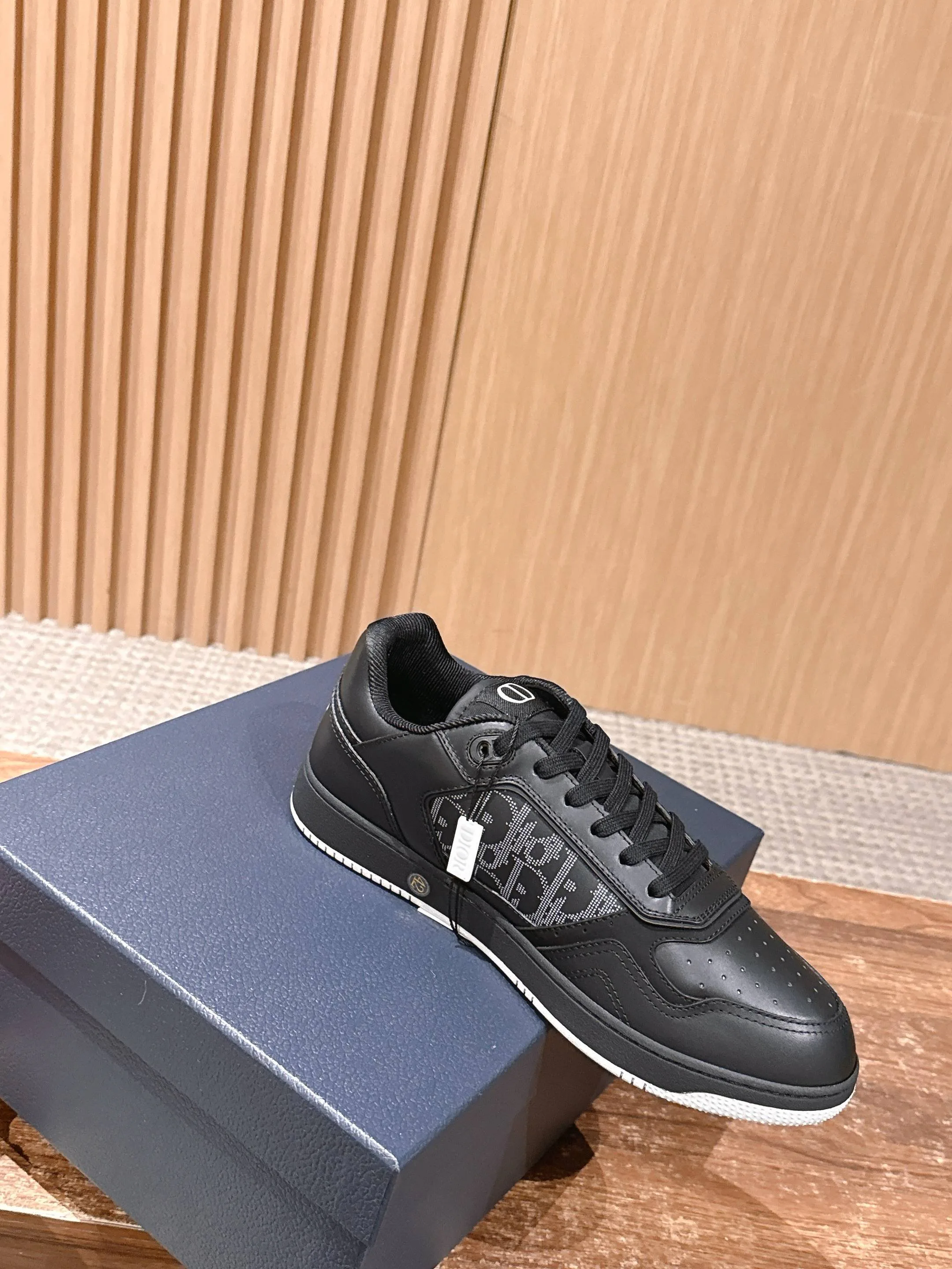 Кроссовки Мужские Christian Dior 4385848