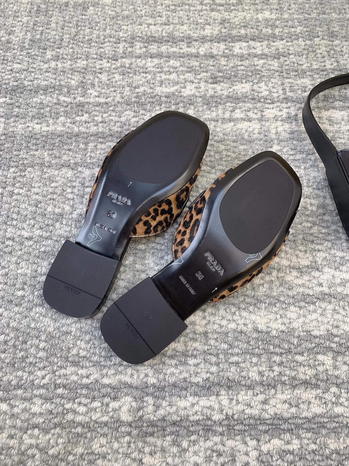 Босоножки Женские Prada 13229109