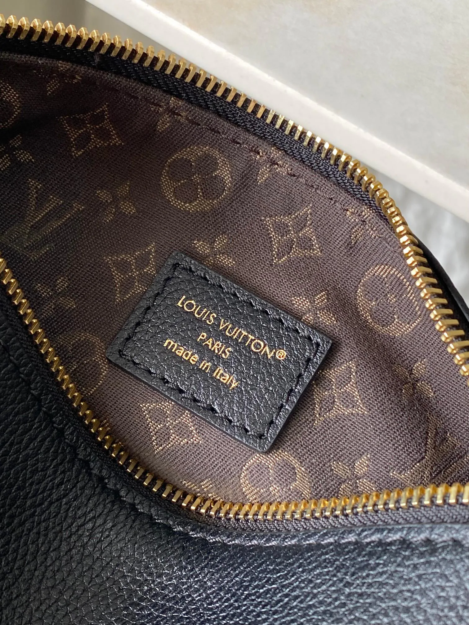 Классические Сумки Женские Louis Vuitton 18170485