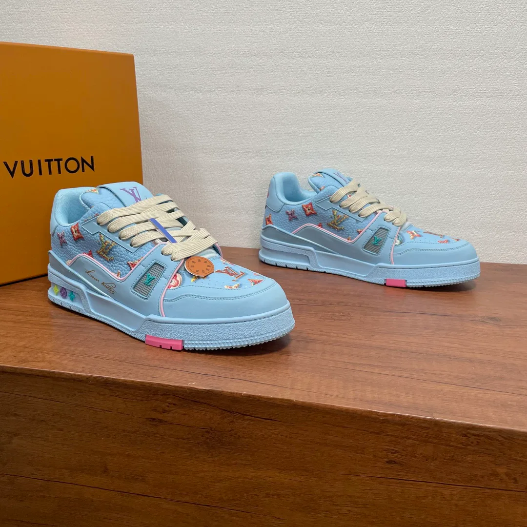 Кроссовки Женские Louis Vuitton 2556220