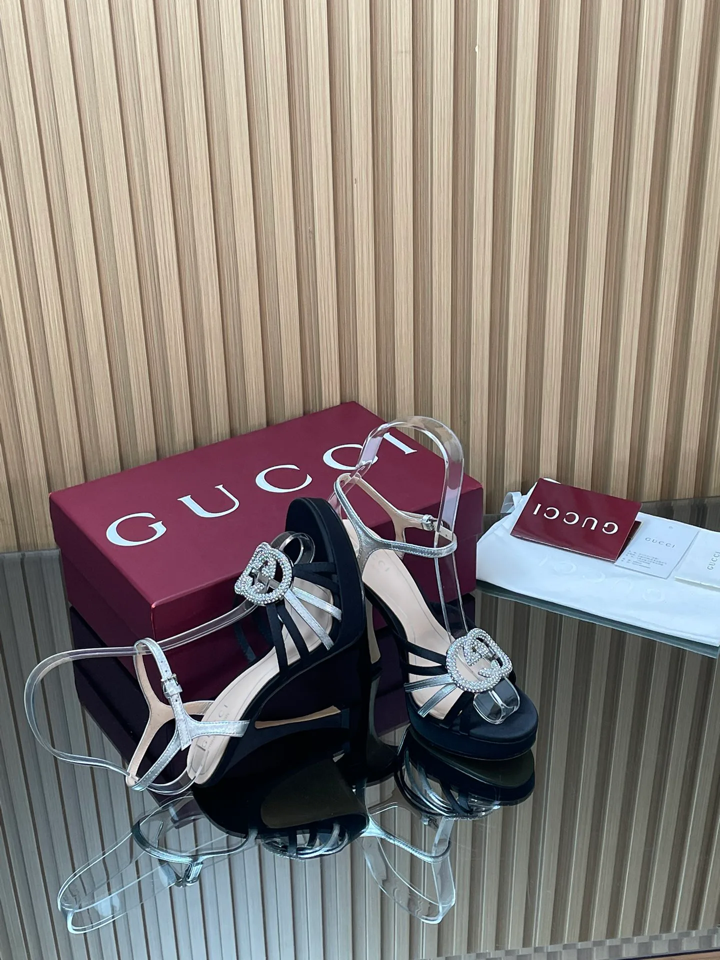 Сандалии Женские Gucci 605718