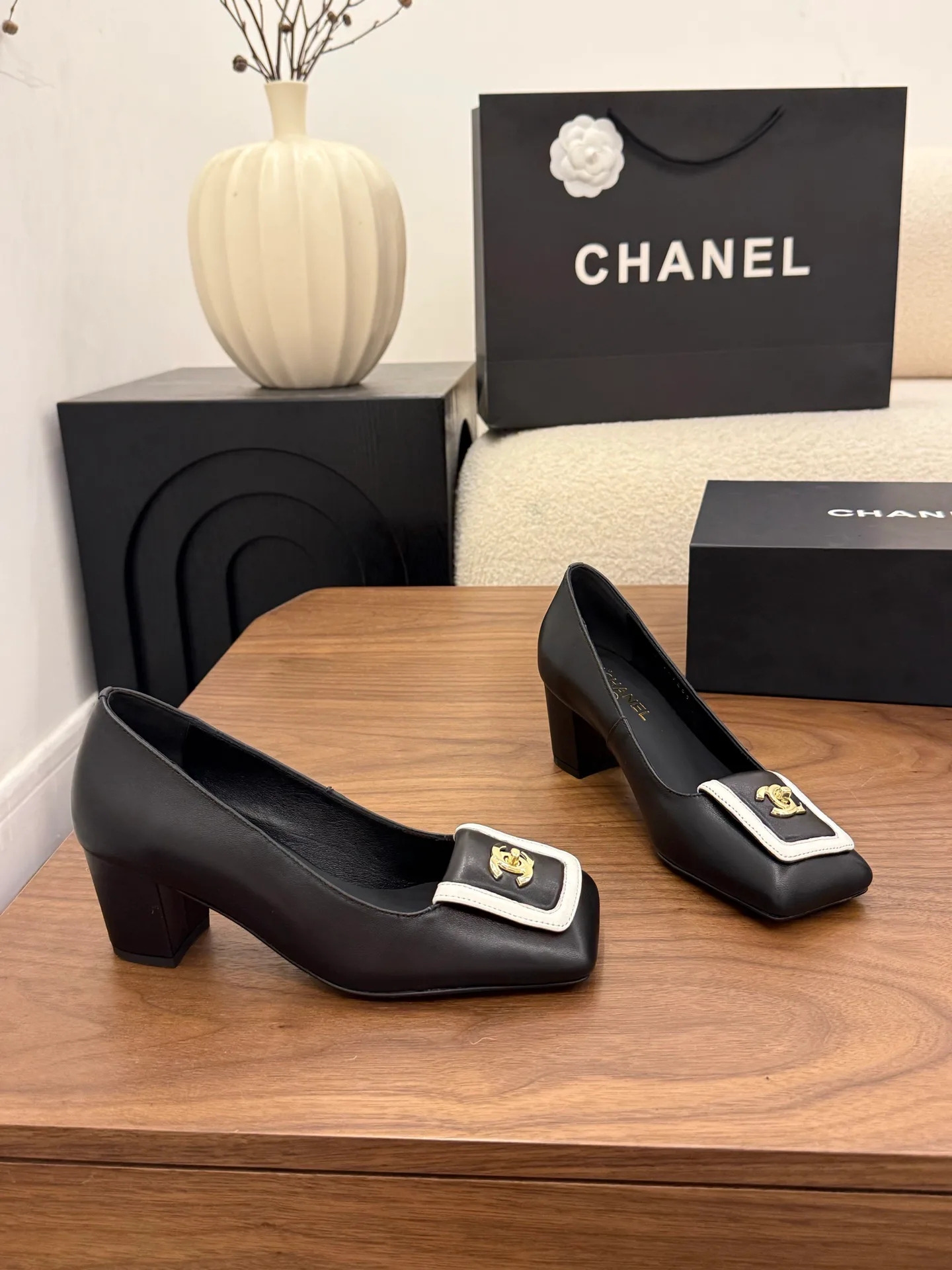 Туфли Женские Chanel 13444966