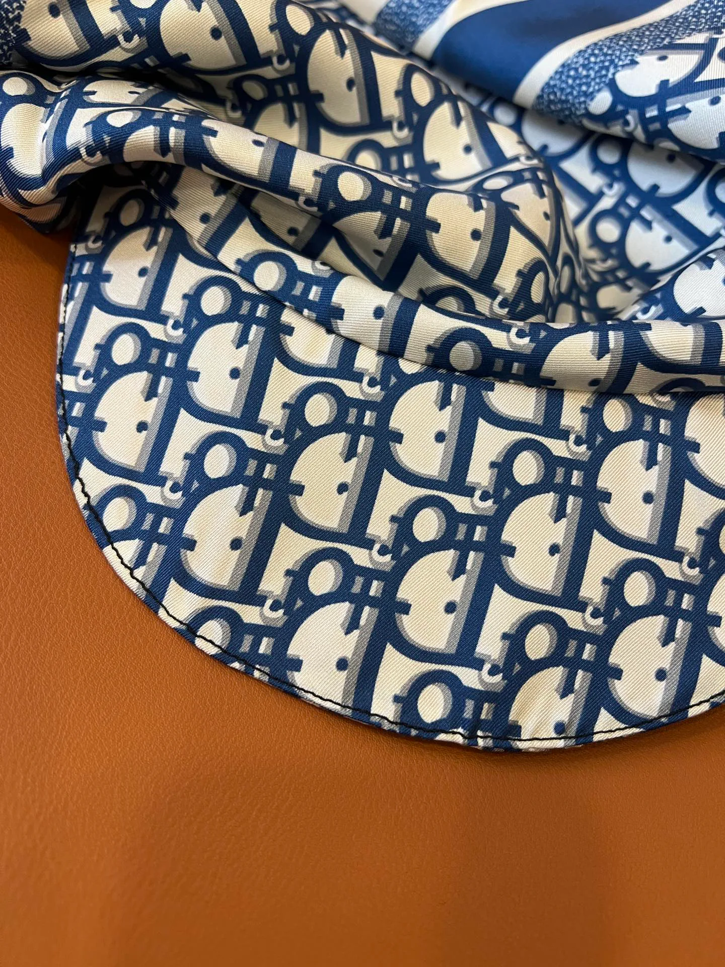 Головные Уборы Christian Dior 242193