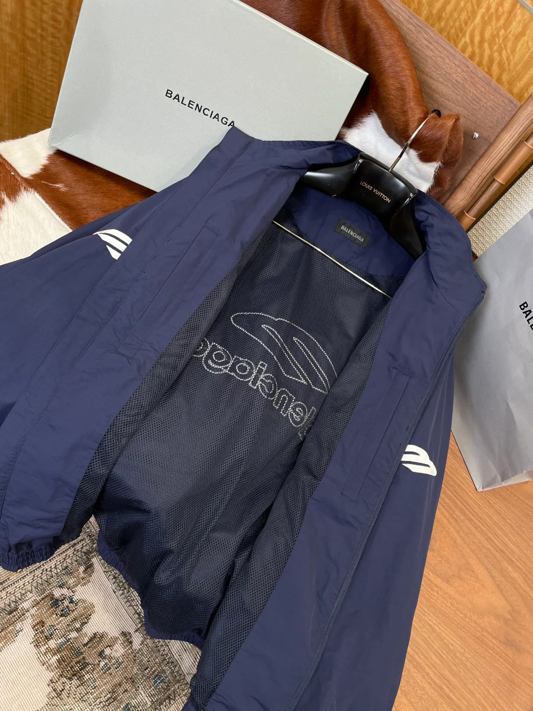Куртки И Пуховики Мужские Balenciaga 11131847
