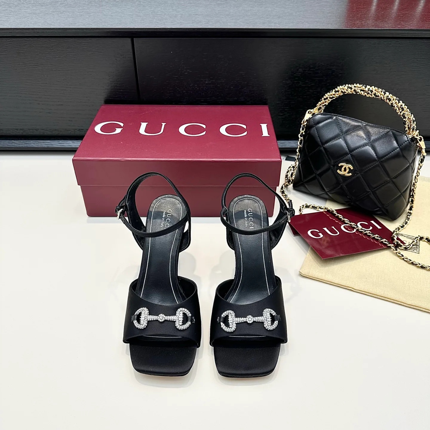 Босоножки Женские Gucci 17614705