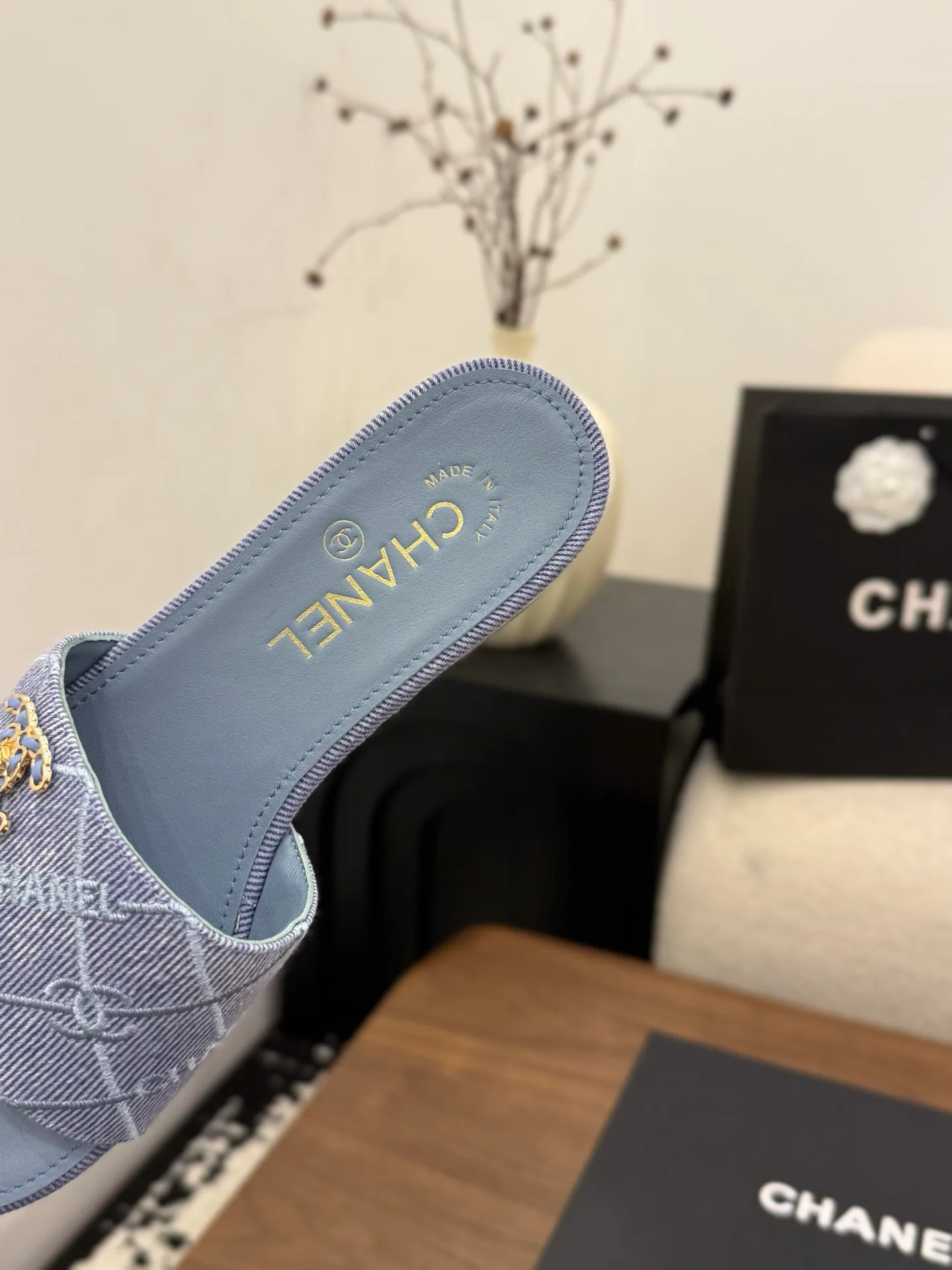 Шлепанцы Женские Chanel 11245210
