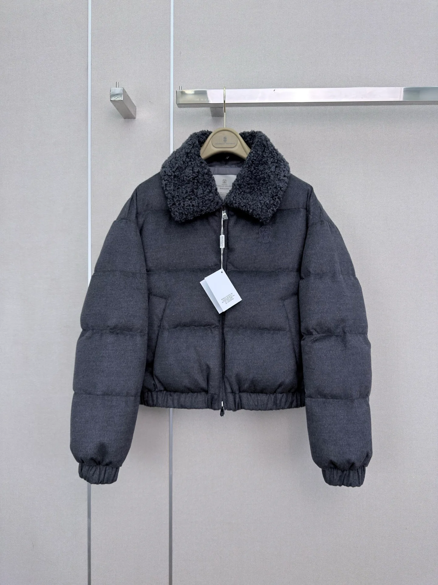 Куртки И Пуховики Женские Brunello Cucinelli 18185771