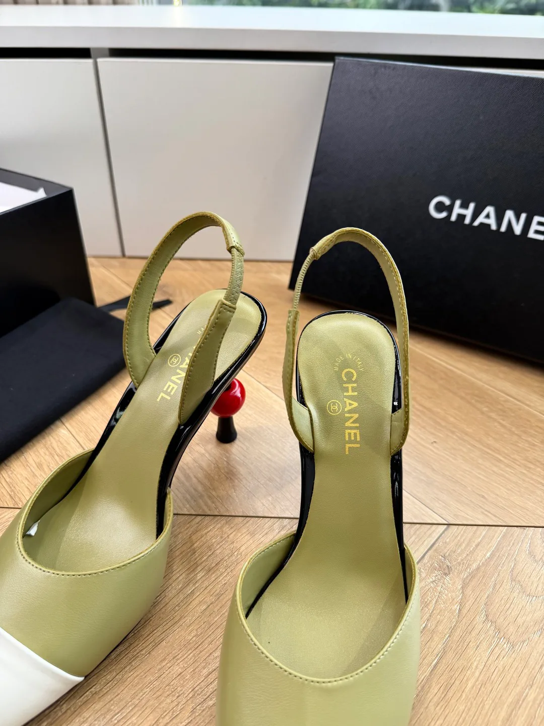 Туфли Женские Chanel 16971912