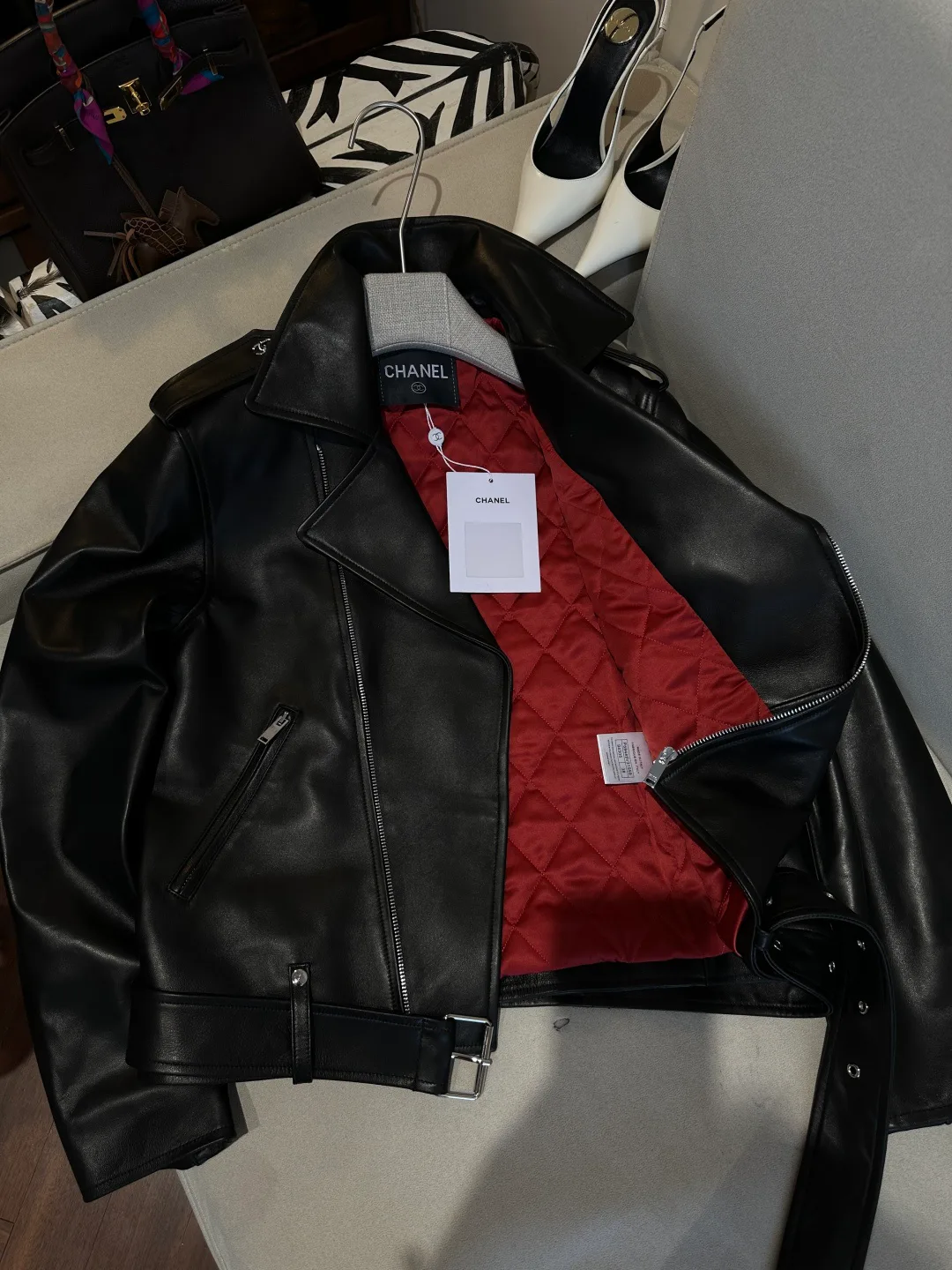 Кожаные Куртки И Дублёнки Женские Chanel 17399764