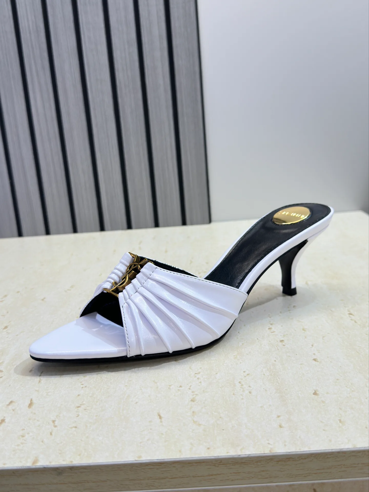 Босоножки Женские Saint Laurent 14978491