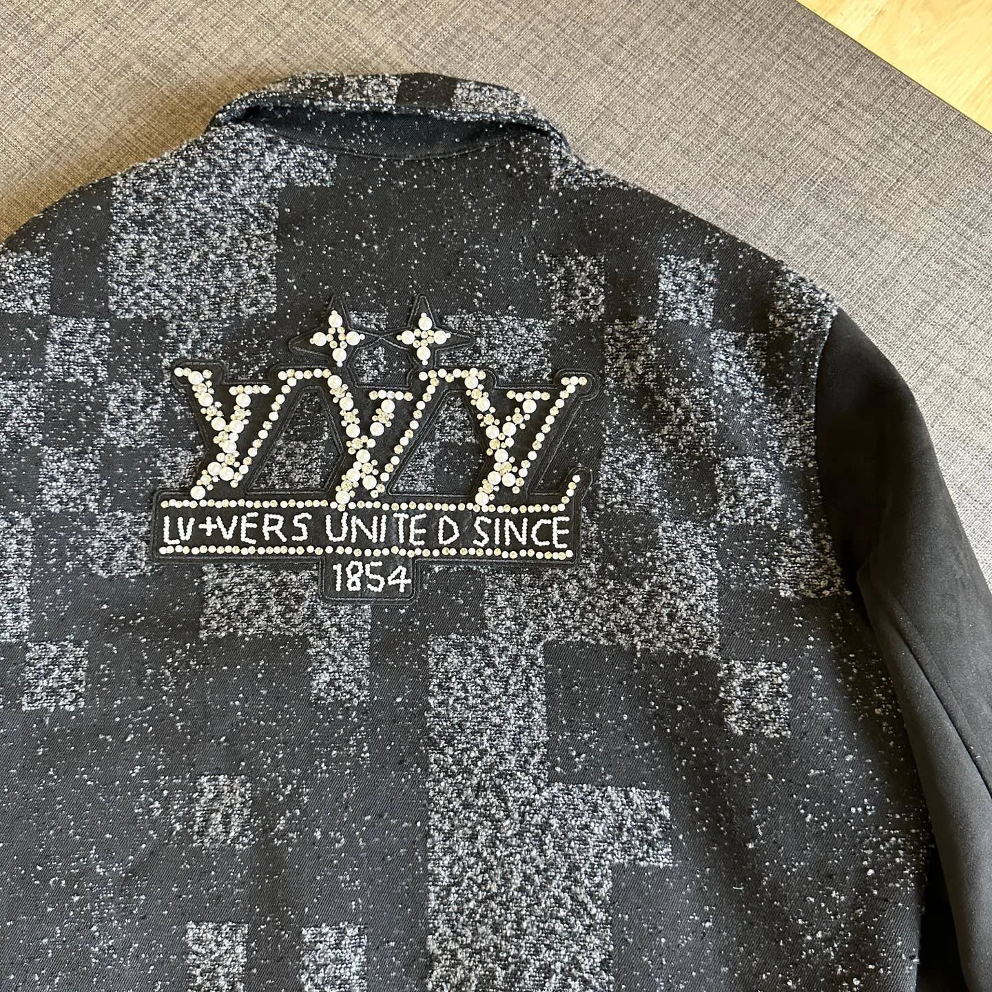 Куртки И Пуховики Мужские Louis Vuitton 13563945
