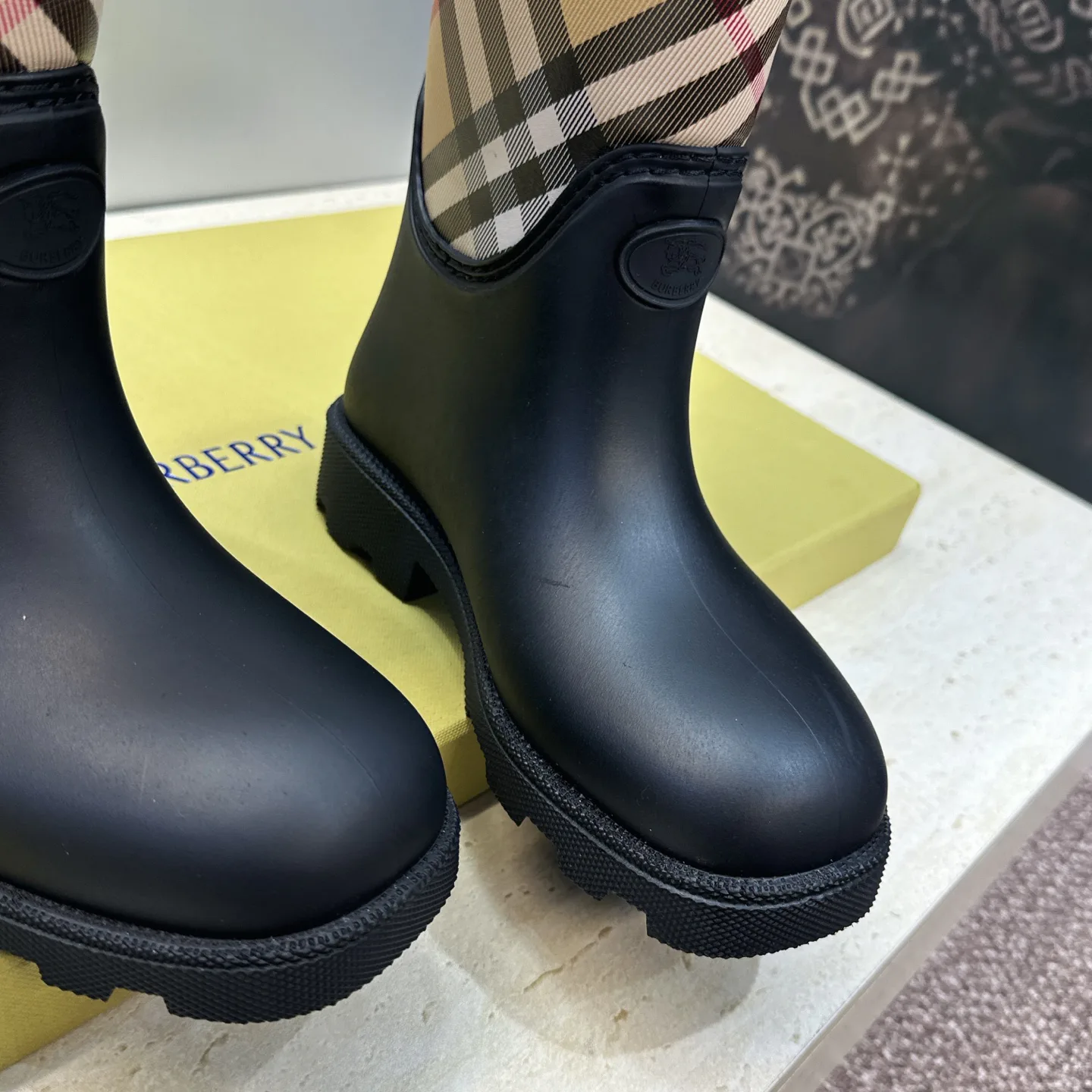 Сапоги Женские Burberry 18235847