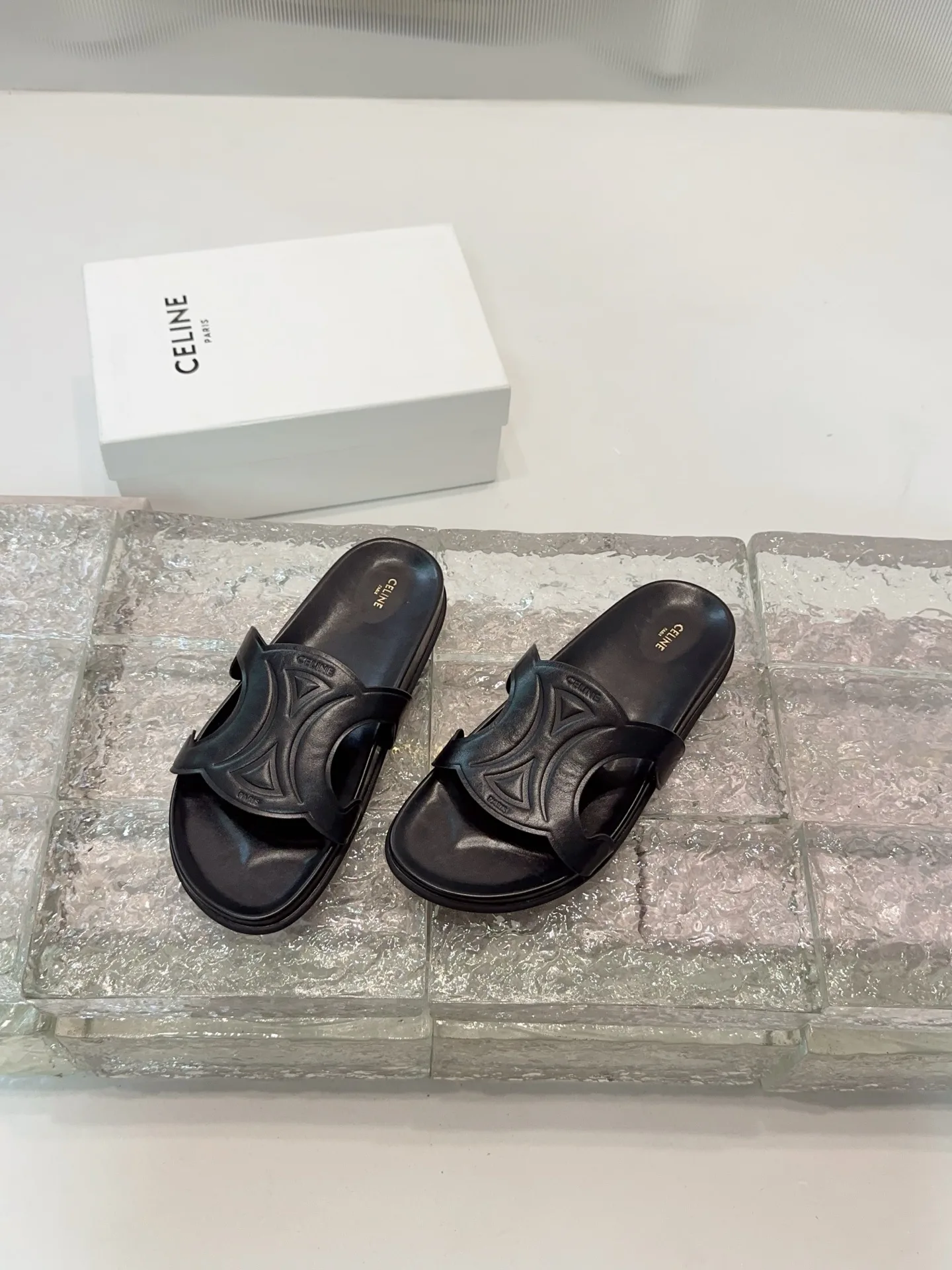 Шлепанцы Женские Celine 14405533