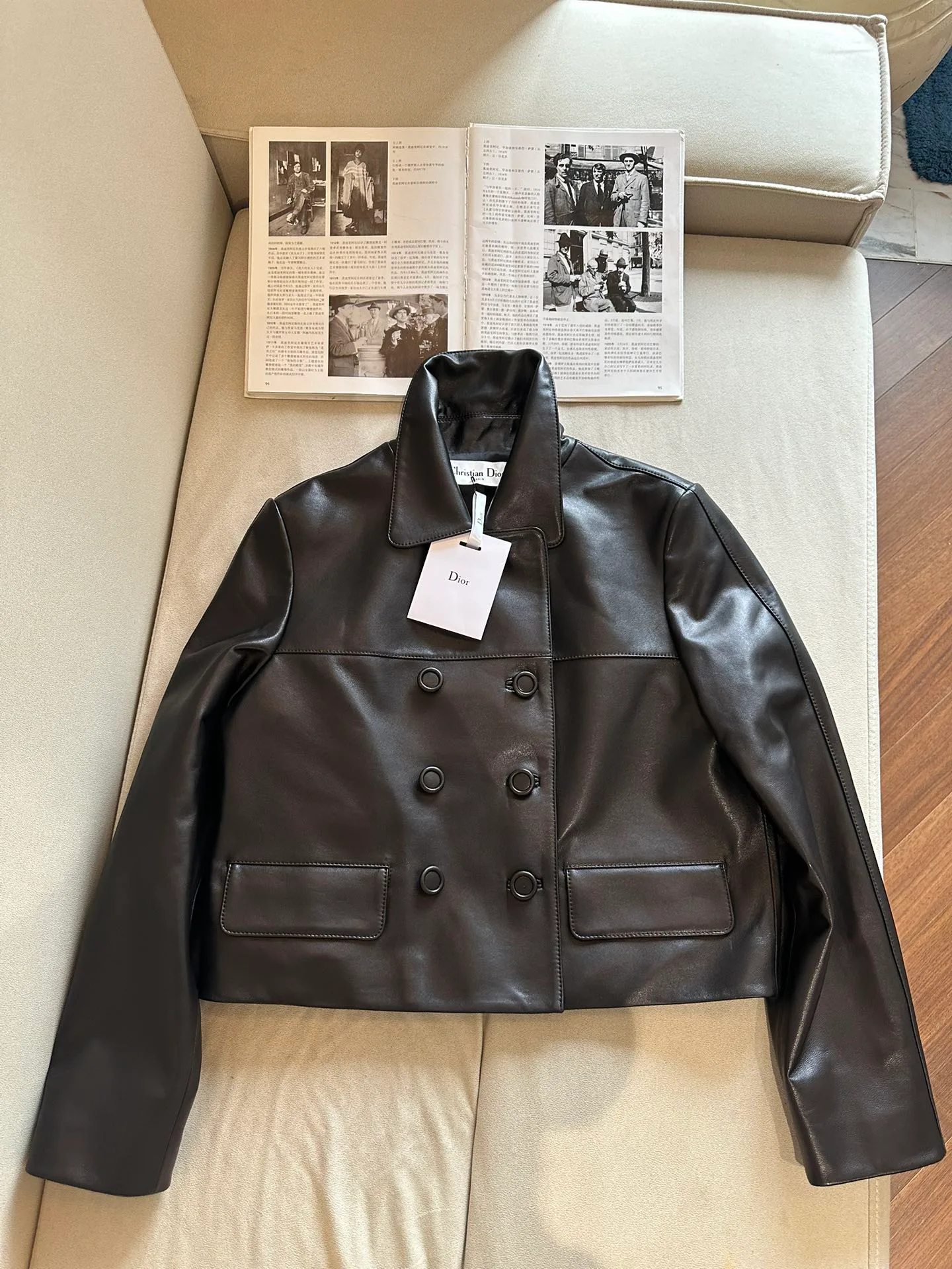 Кожаные Куртки И Дублёнки Женские Christian Dior 2657380