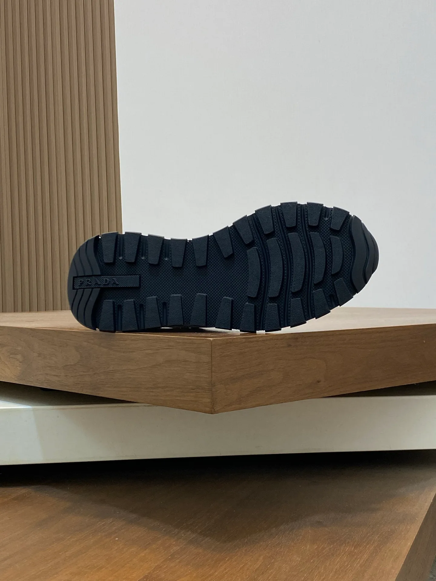 Кроссовки Мужские Prada 34394