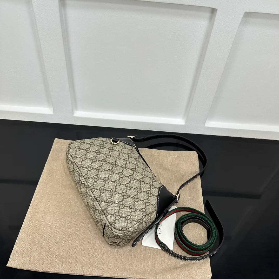 Классические Сумки Женские Gucci 11704010