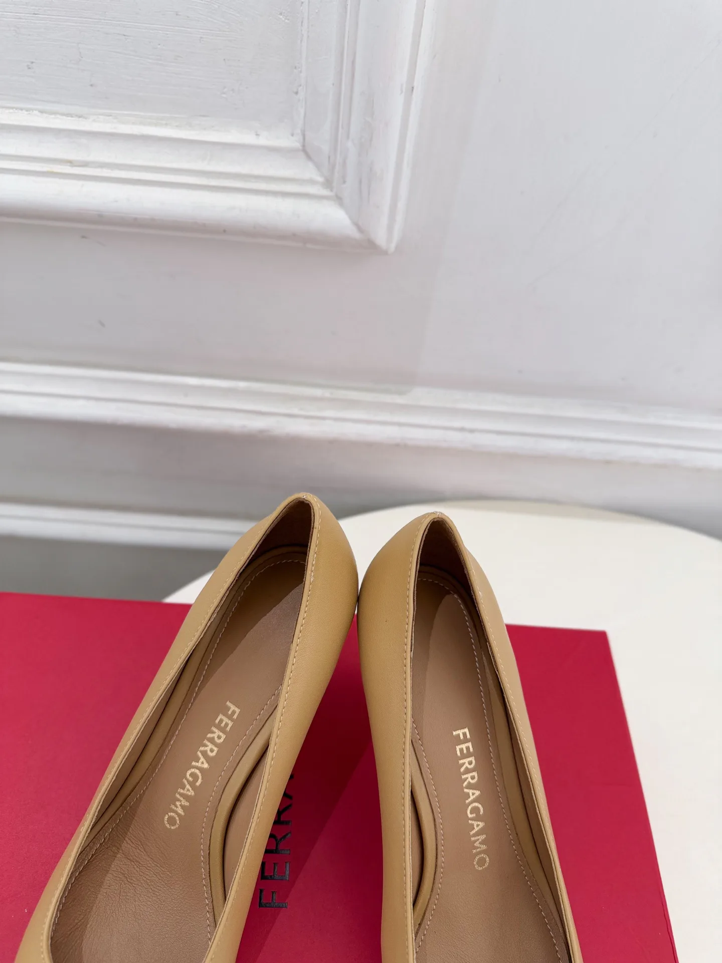 Туфли Женские Salvatore Ferragamo 18034101